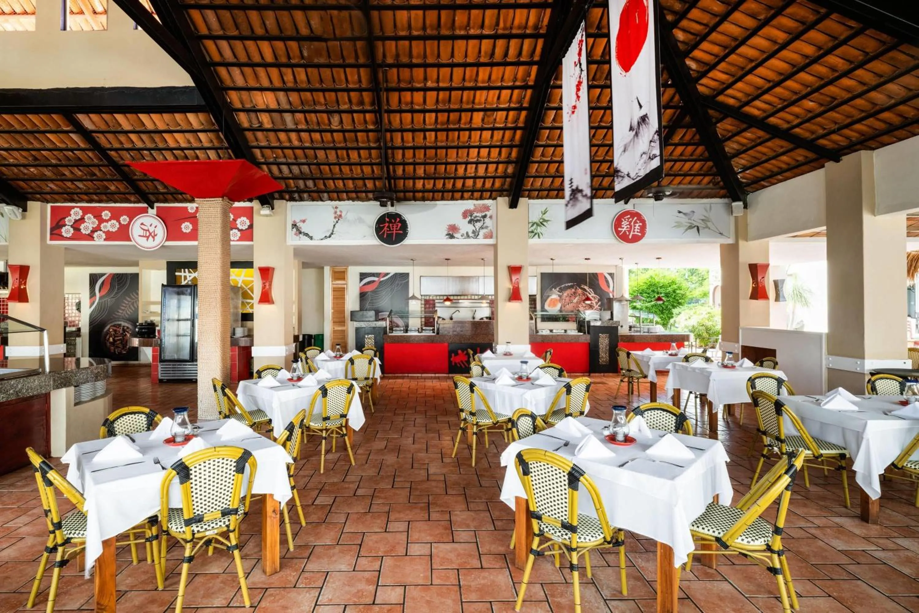 Restaurant/places to eat in Grand Decameron Complex Bucerias, A Trademark All-Inclusive Resort