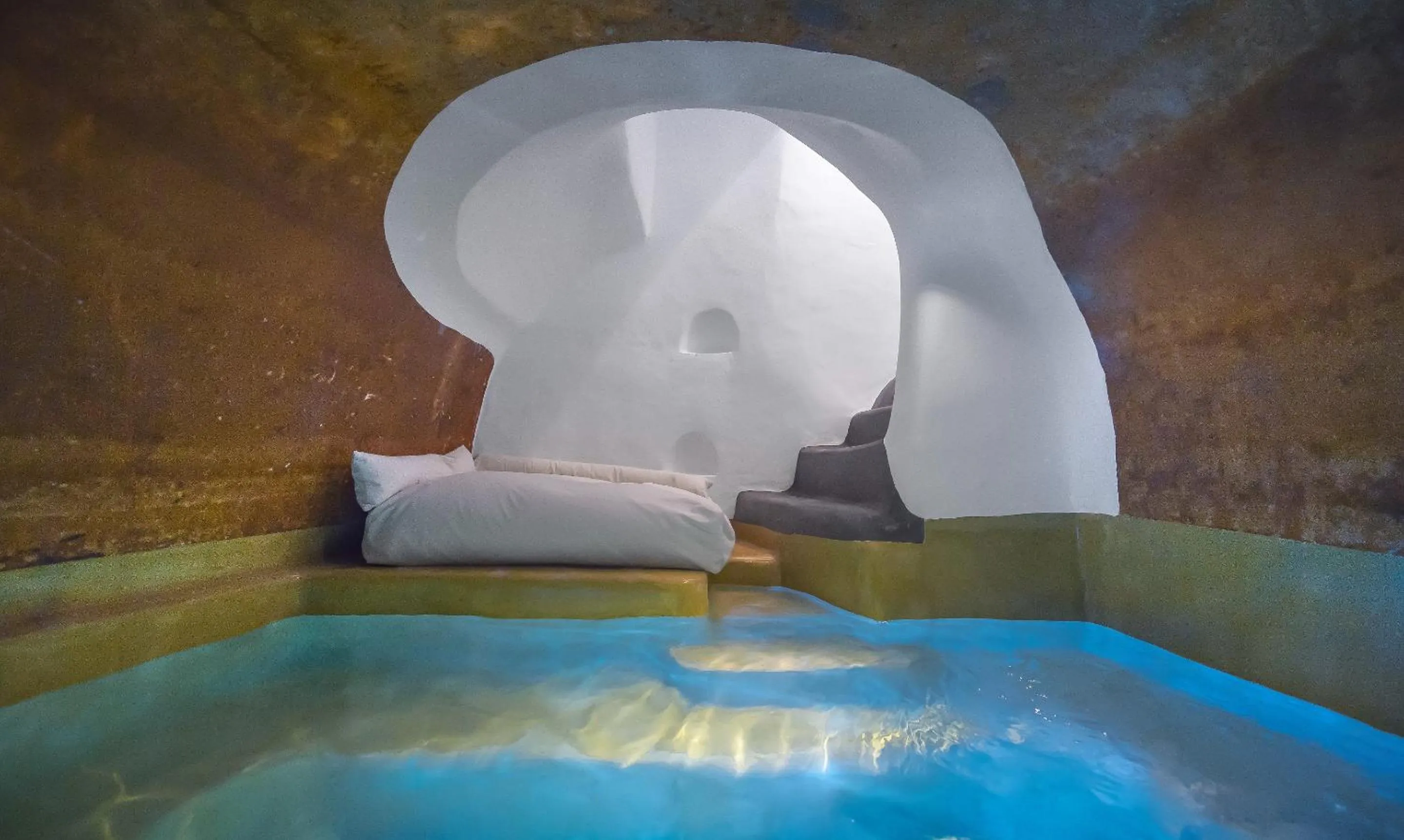 Swimming pool, Bed in Sophia Finikia Villas