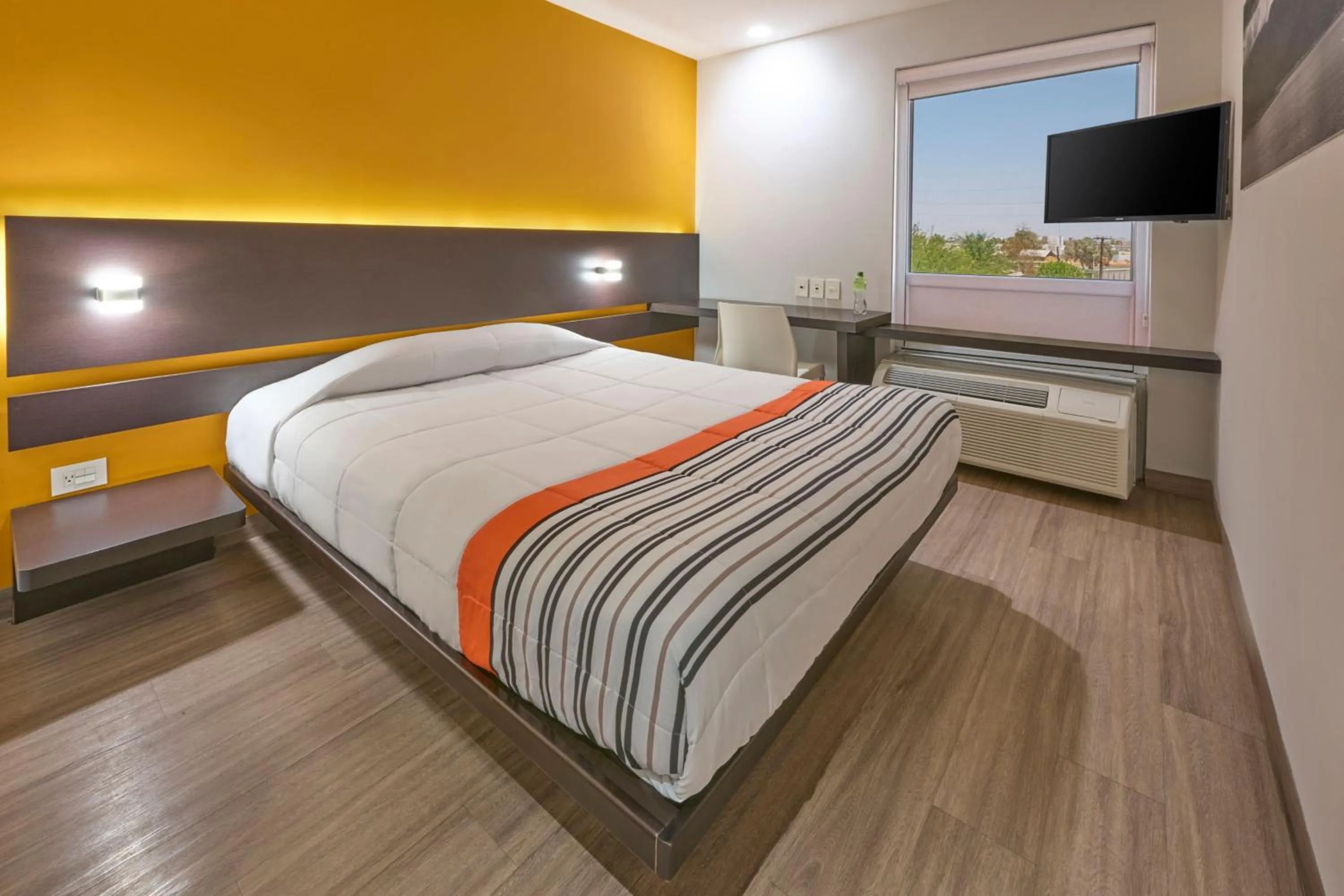 Bedroom, Bed in City Express Junior by Marriott Mexicali