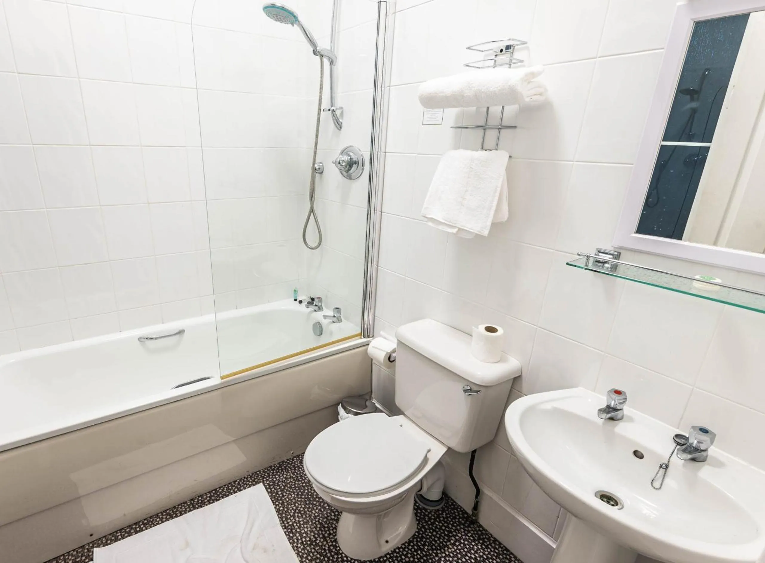 Bathroom in Grampian Hotel