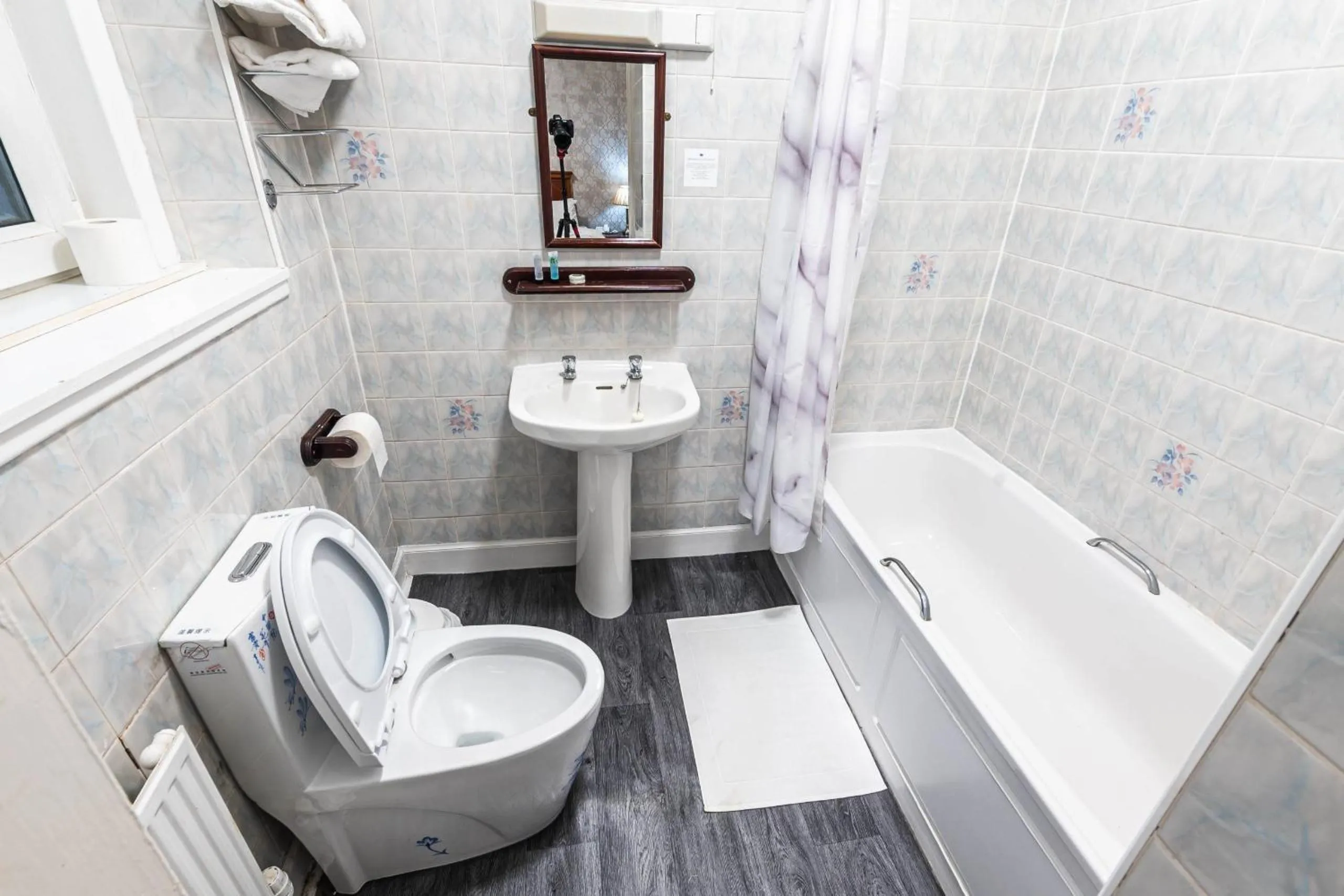 Bathroom in Grampian Hotel