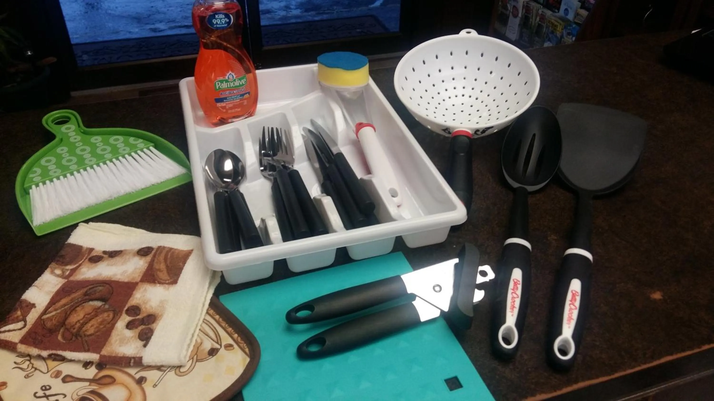 Food in Blue Coast Inn & Suites