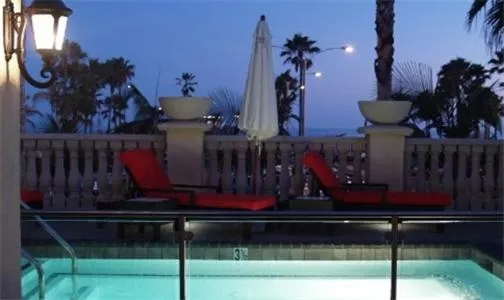 Night in Balboa Inn, On The Beach At Newport