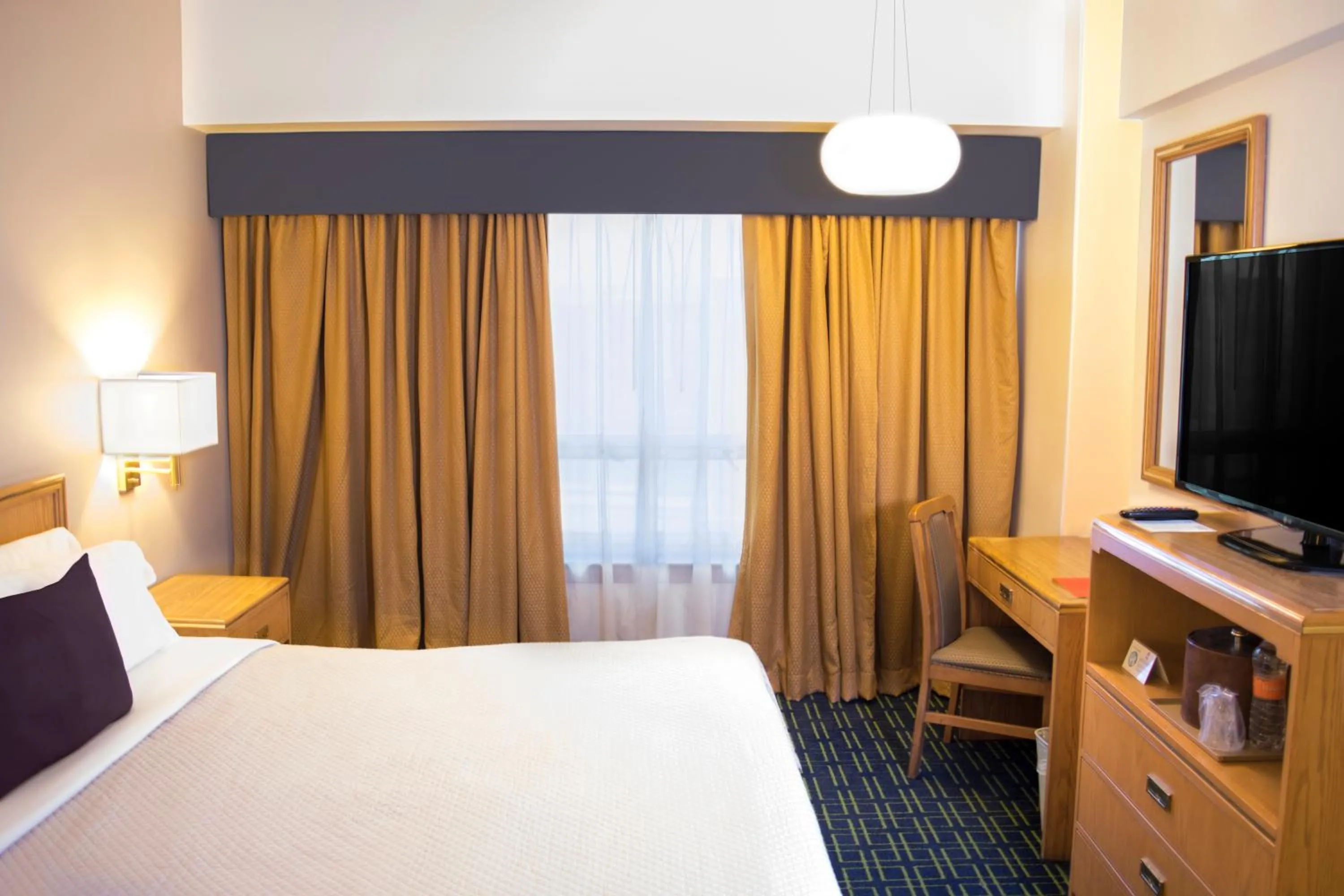 Bedroom, Bed in iStay Hotel Monterrey Histórico