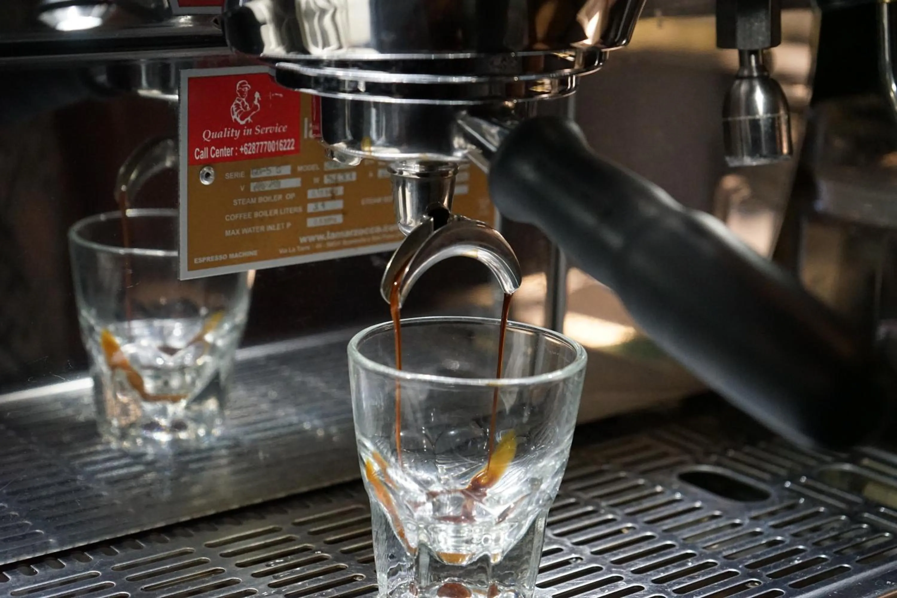 Coffee/tea facilities in Kayu Arum Resort