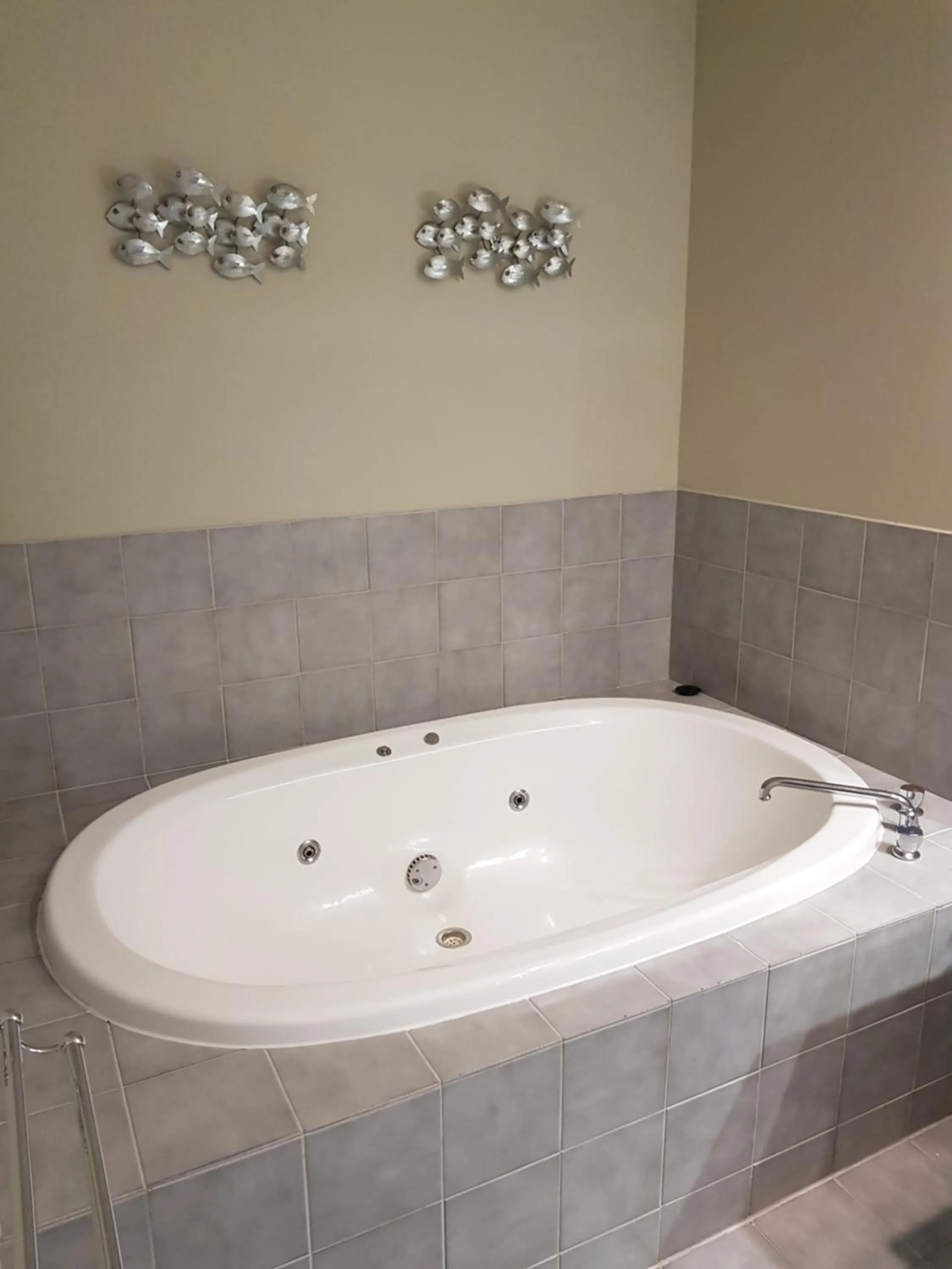 Bathroom in Ringwood Lake Inn