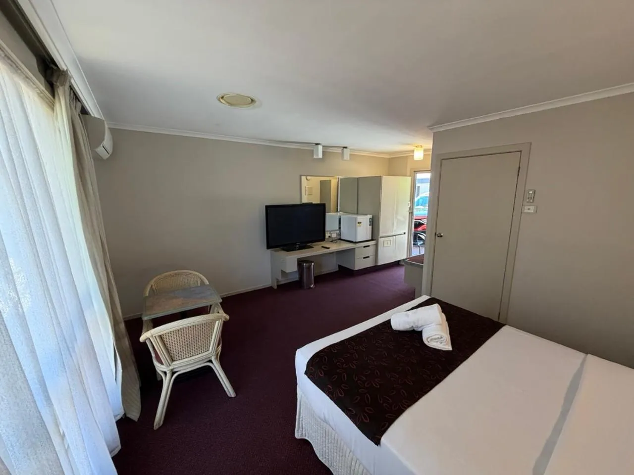 Bed in Ringwood Lake Inn