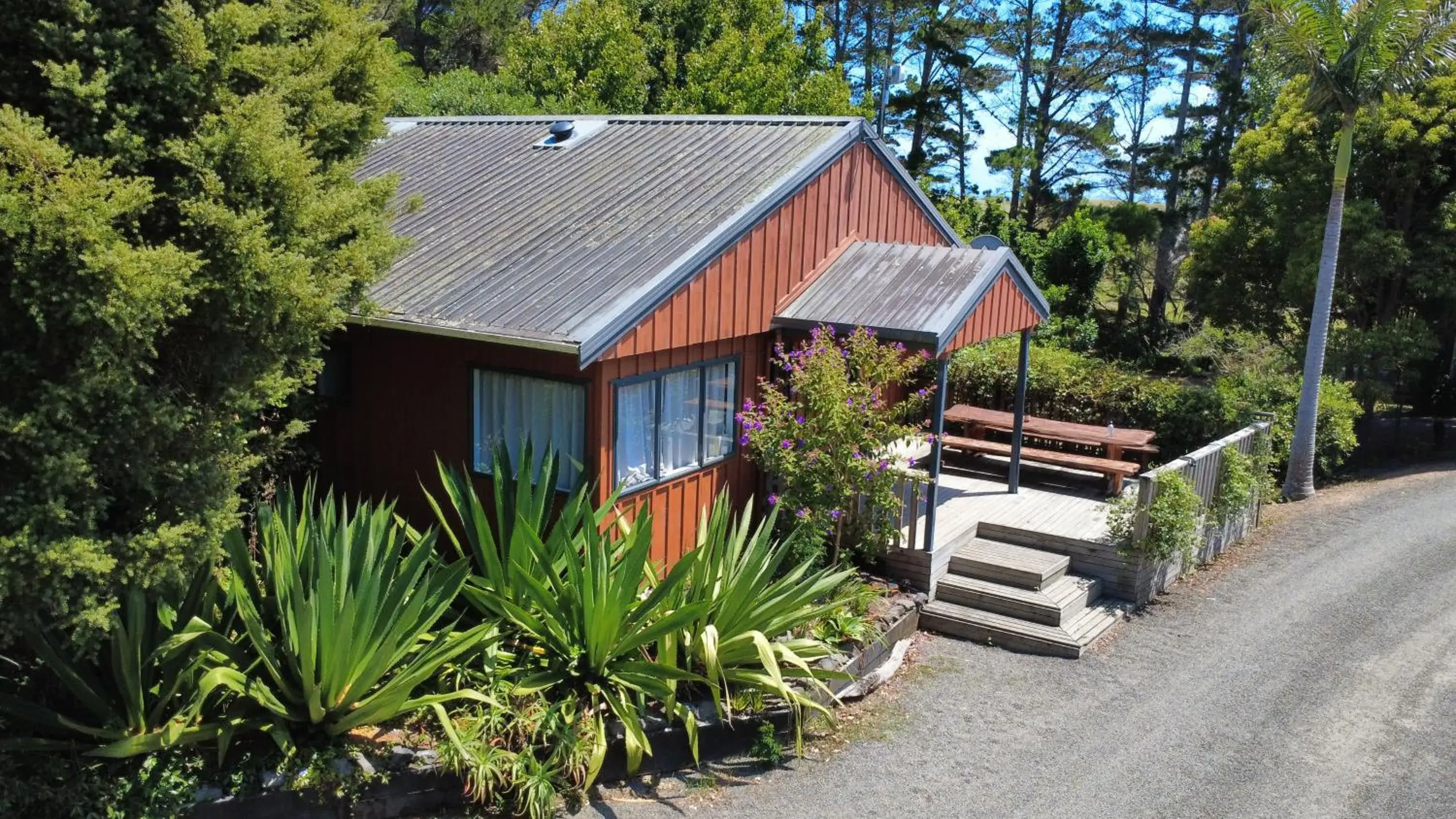 Single Bed in Mixed Dormitory Room in Ahipara Holiday Park Single Bed in Mixed Dormitory Room in Ahipara Holiday Park