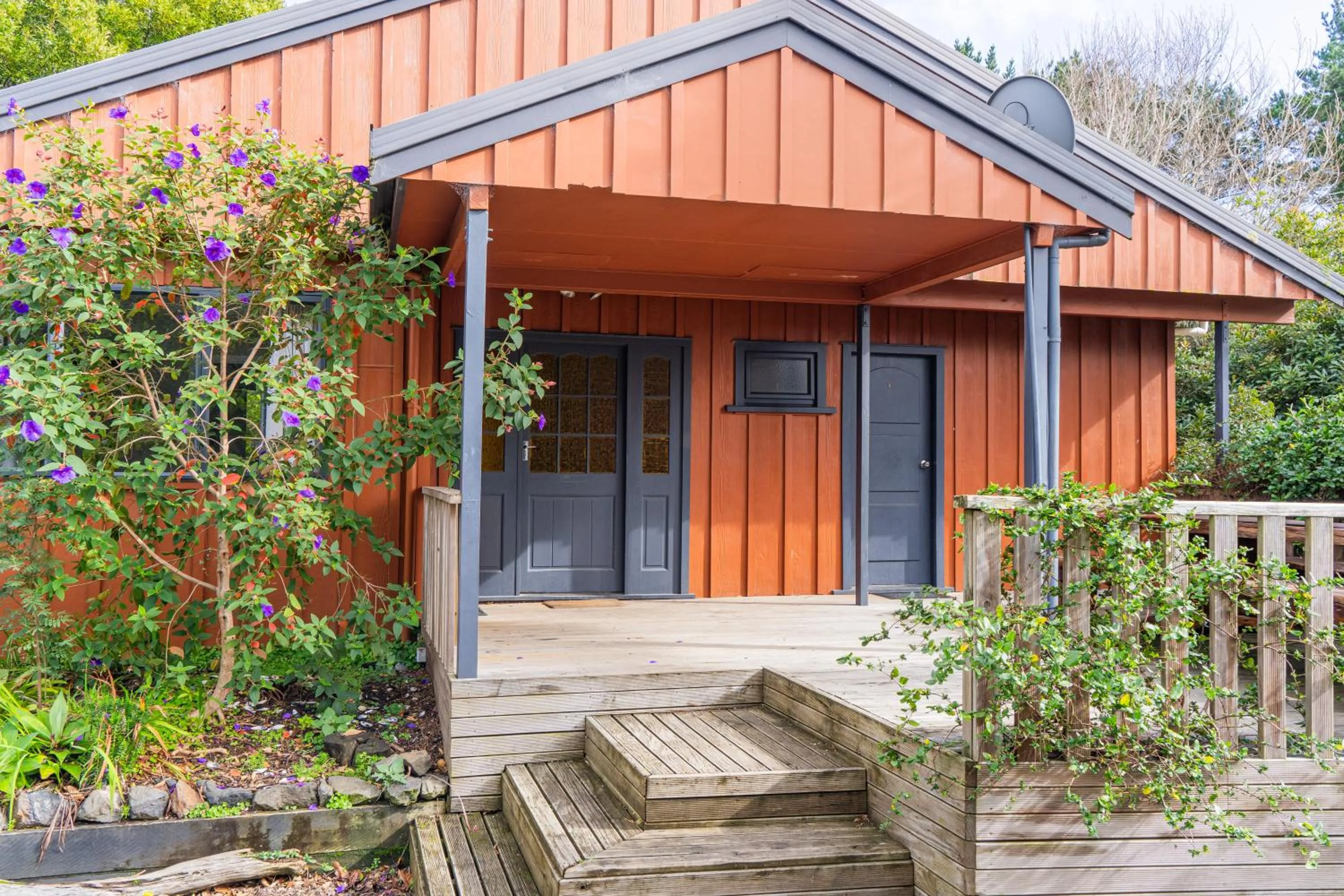 Property building in Ahipara TOP 10 Holiday Park