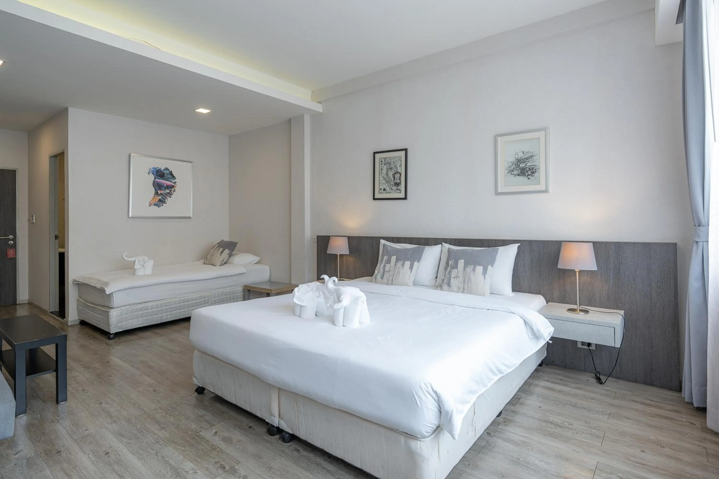 Bed in Ratchadamnoen Residence