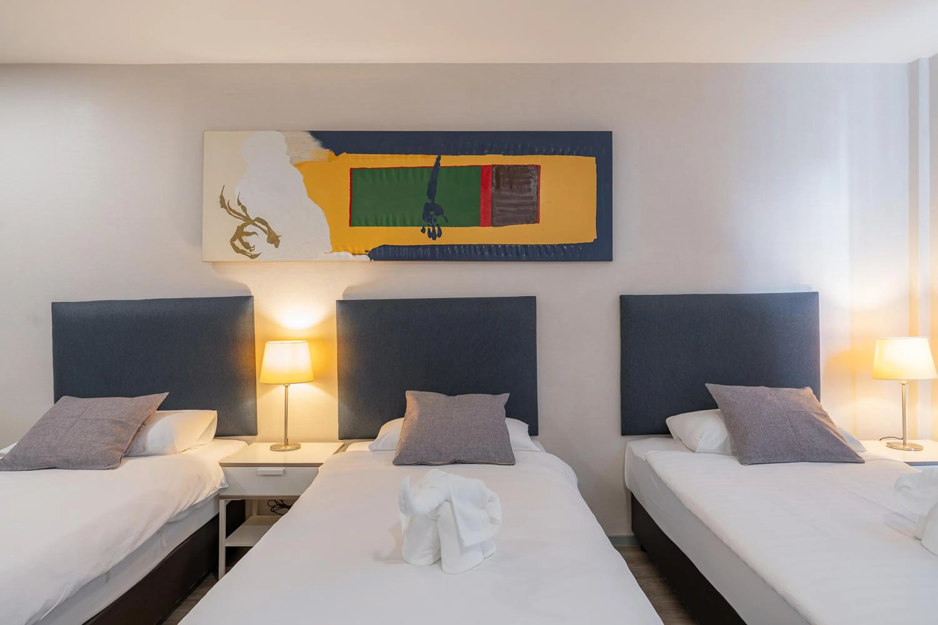 Bed in Ratchadamnoen Residence