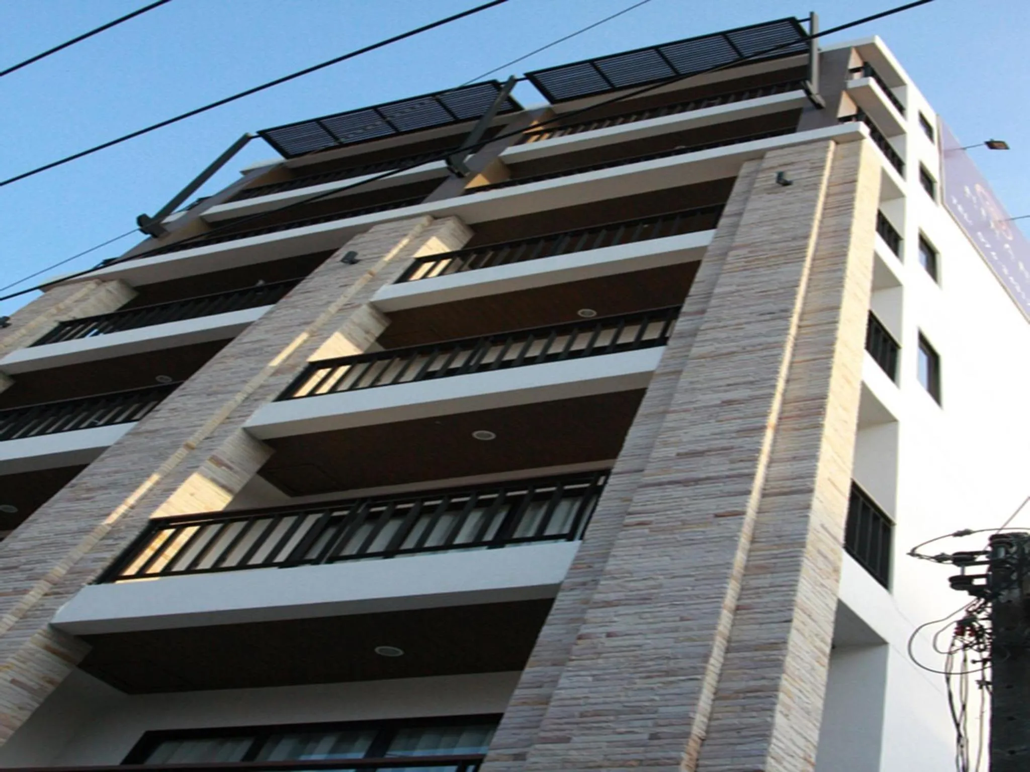 Summer in Hiran Residence