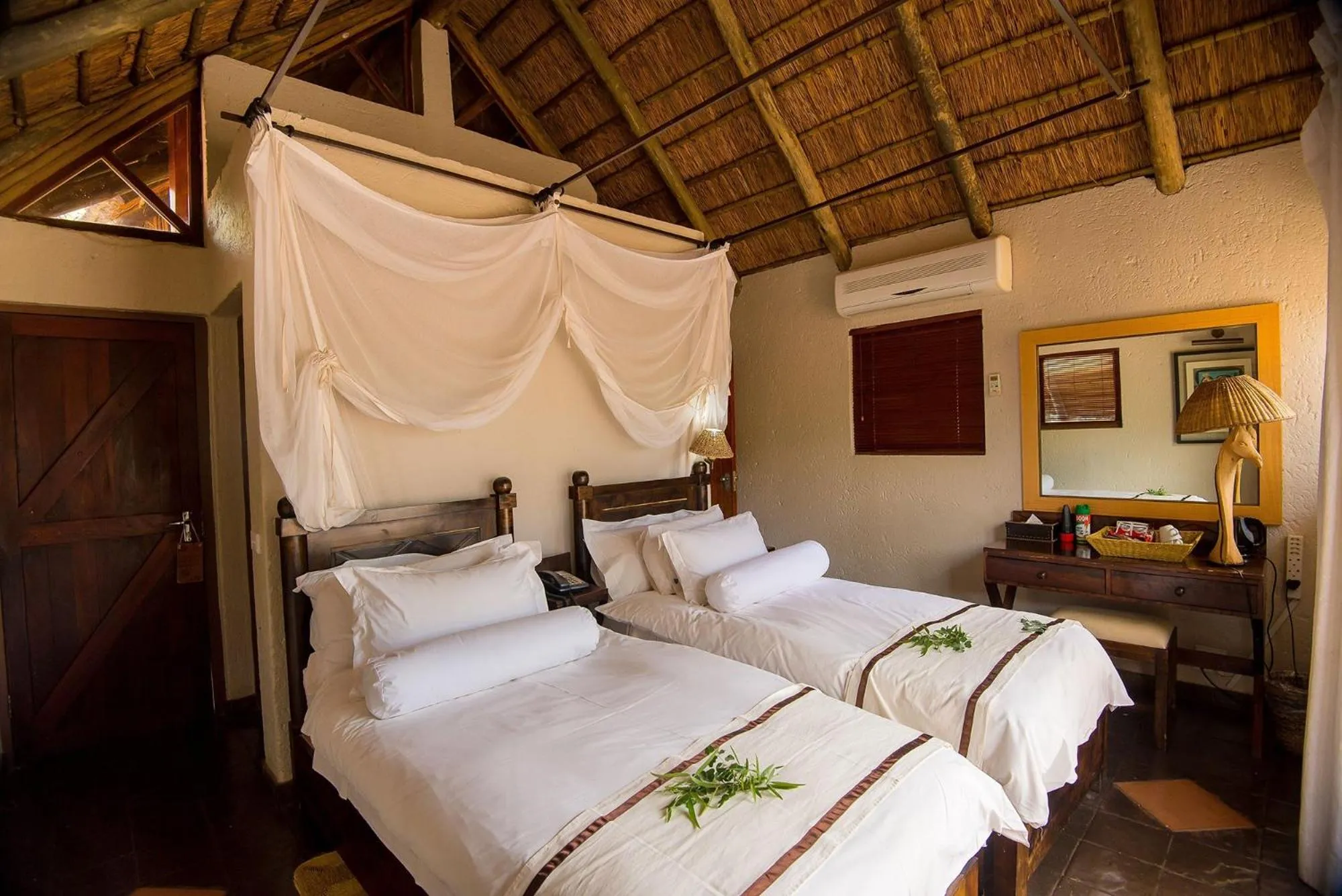 Bedroom, Bed in Tau Game Lodge
