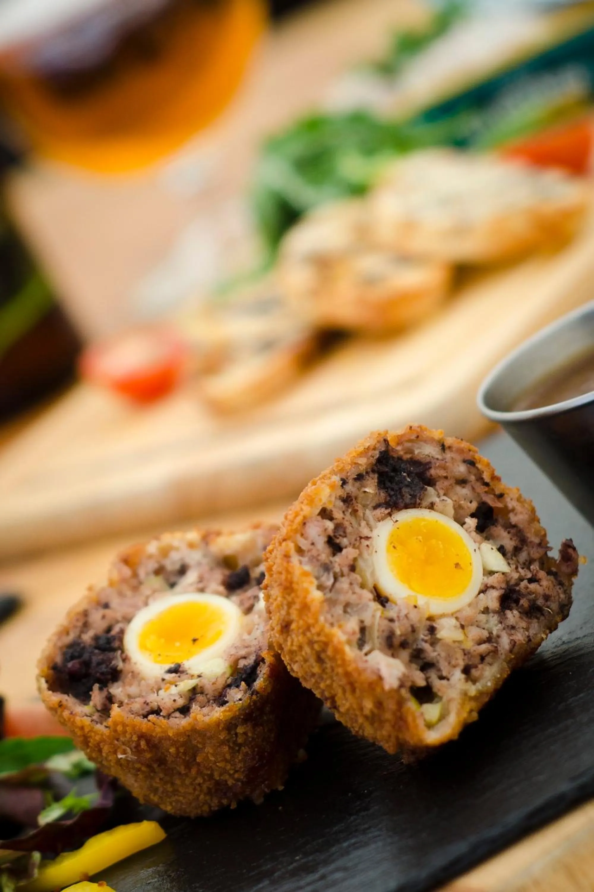 Lunch in Norfolk Arms Hotel, Ringinglow