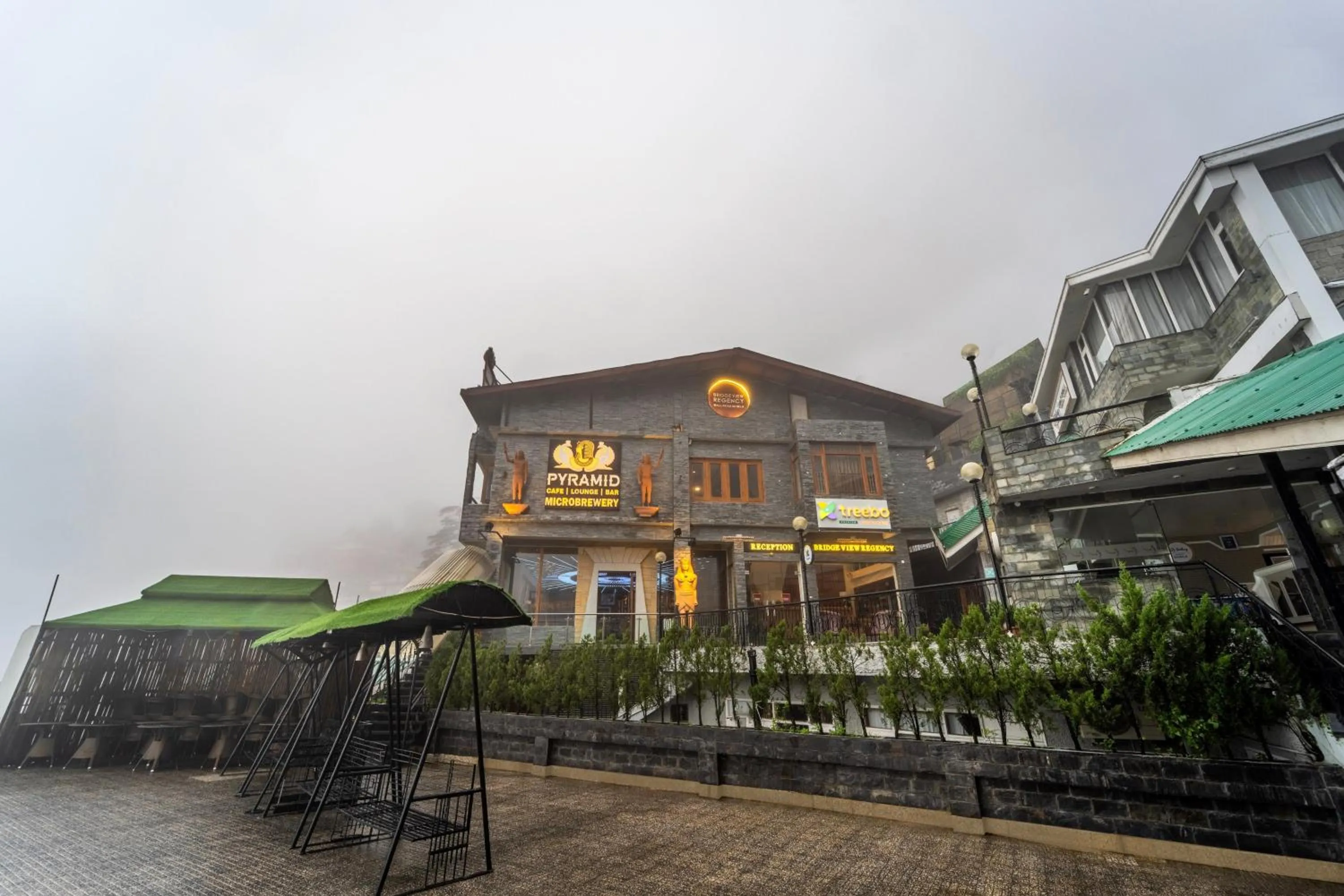 Property building in Treebo Premium Bridge View Regency, Mall Road