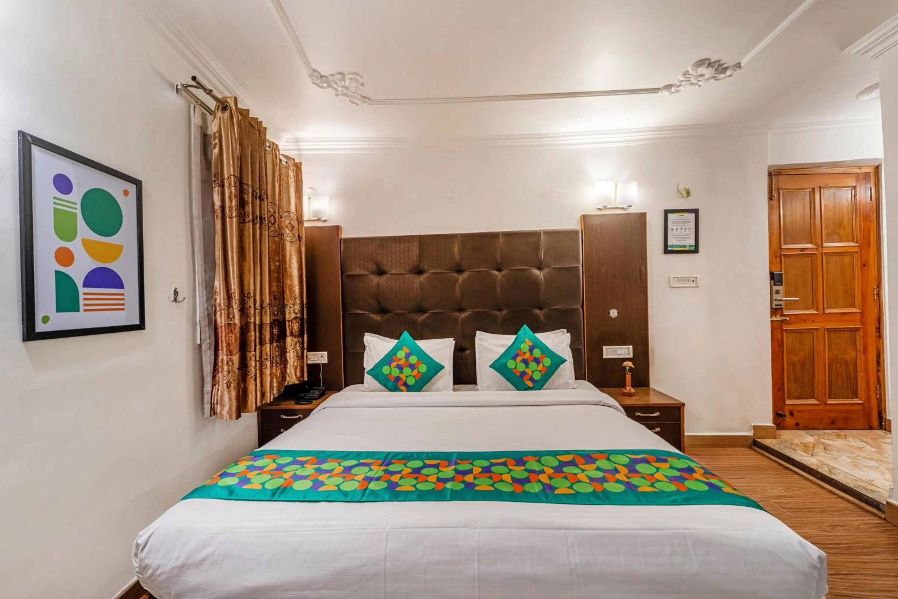 Bedroom, Bed in Treebo Premium Bridge View Regency, Mall Road