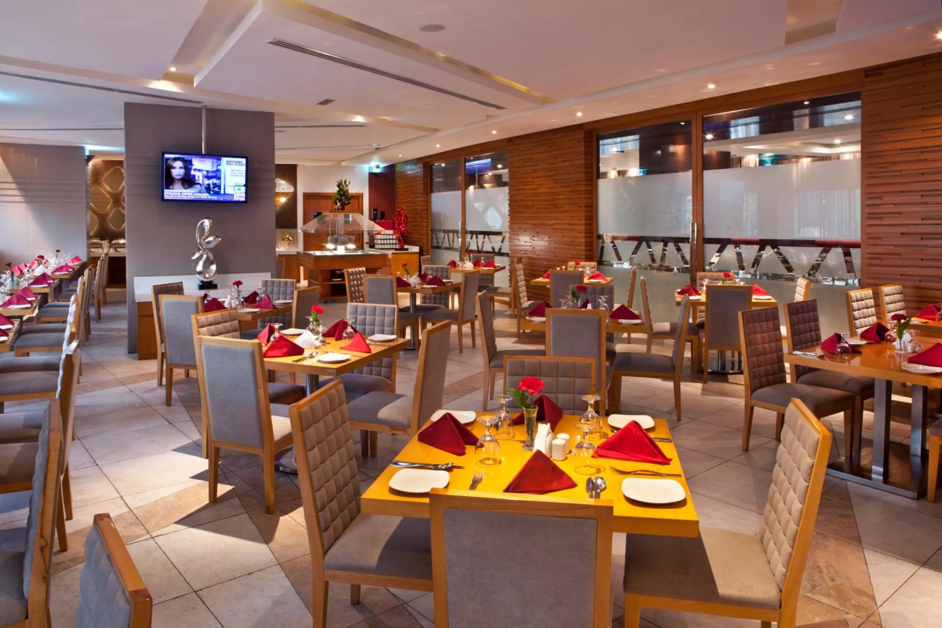 Restaurant/places to eat in Landmark Grand Hotel