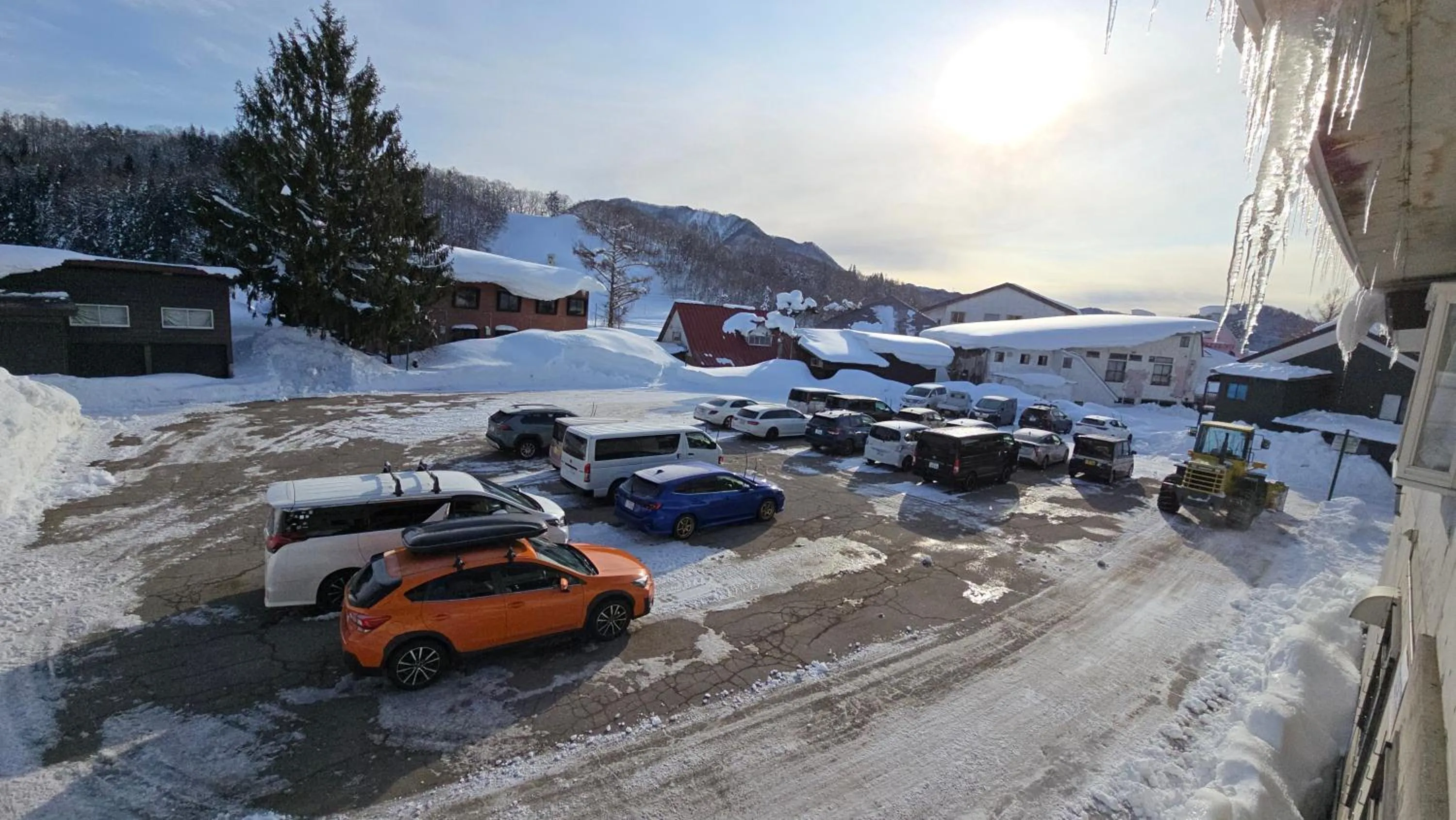 Parking in Hotel Cerulean Alpine