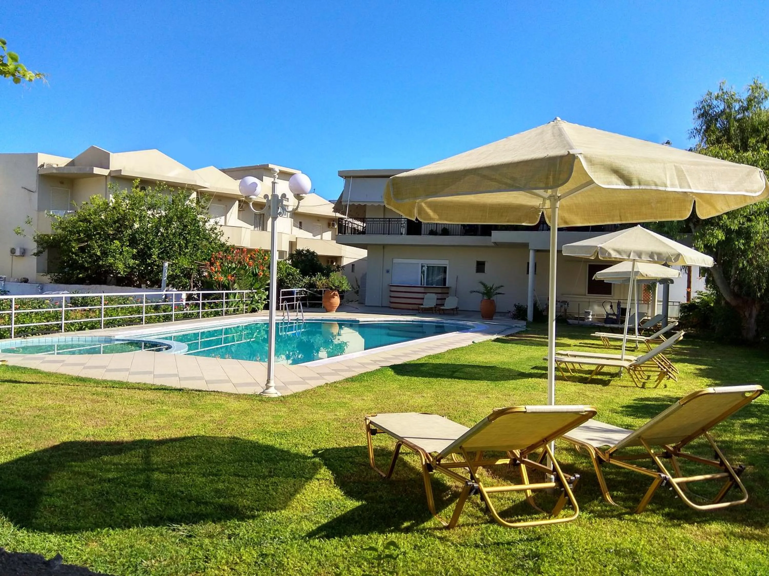 Property building in Theros