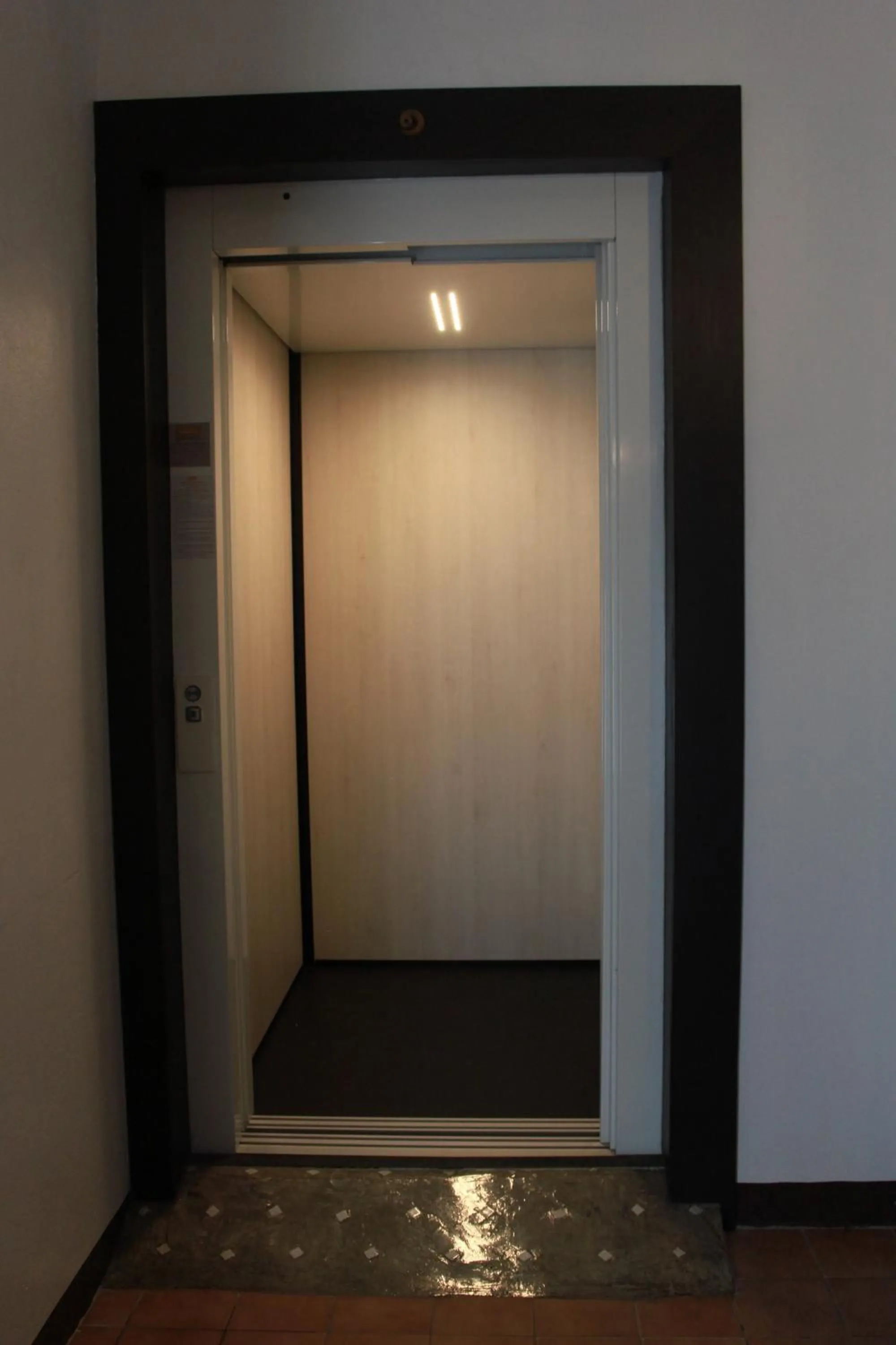 elevator in Shan Boutique hotel