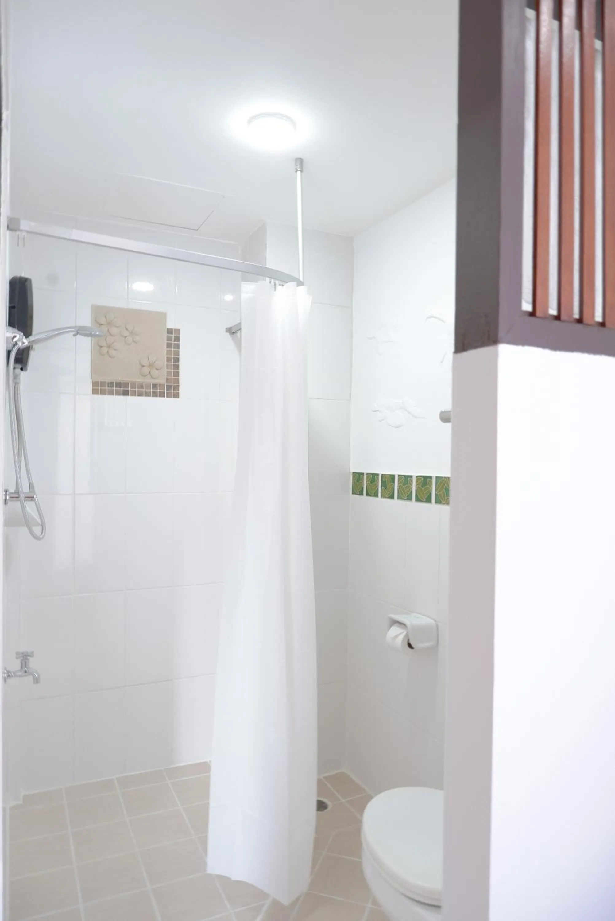 Shower in Shan Boutique hotel
