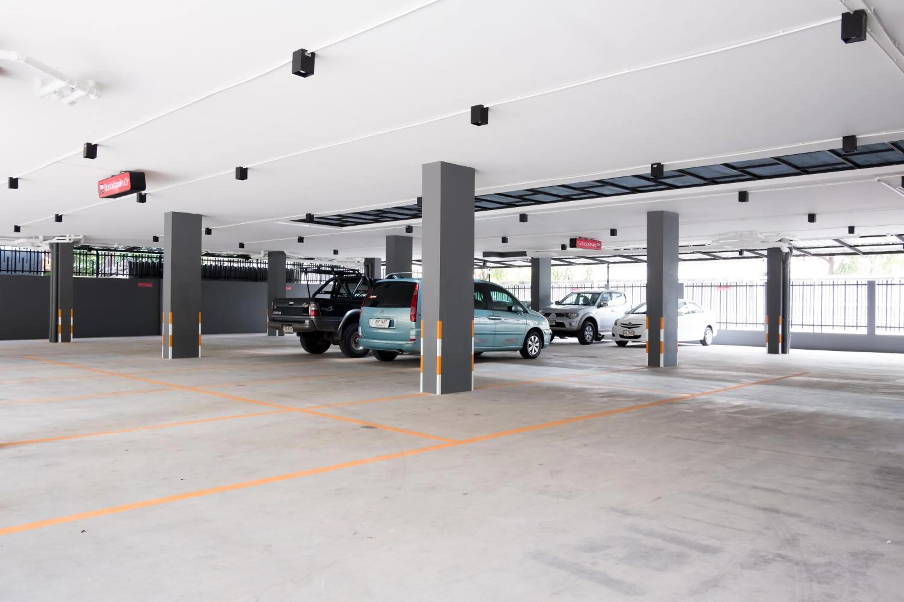 Property building in DB Plus 5