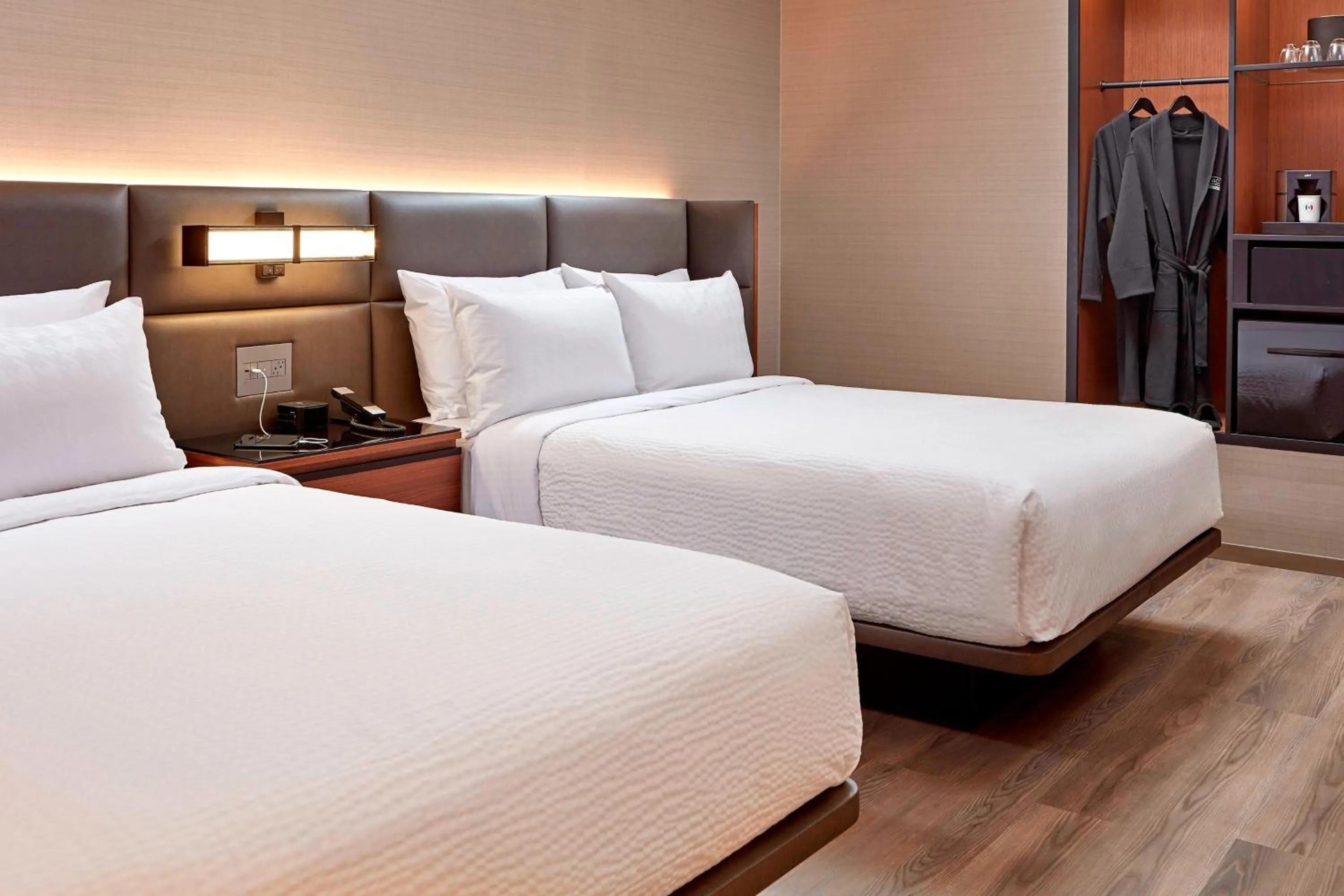 Photo of the whole room, Bed in AC Hotel by Marriott Sunnyvale Cupertino