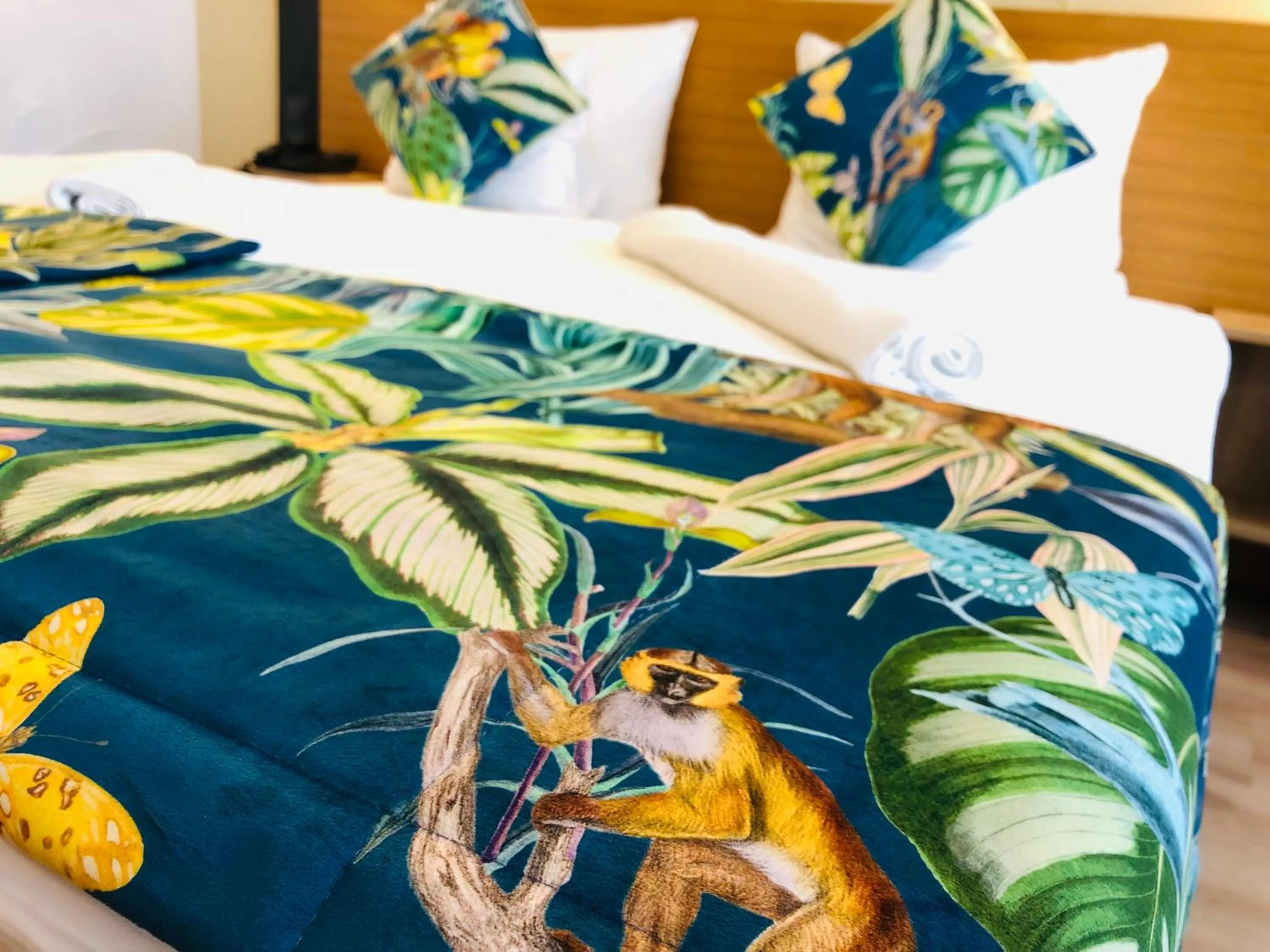 Property building, Bed in Pangea Hotel