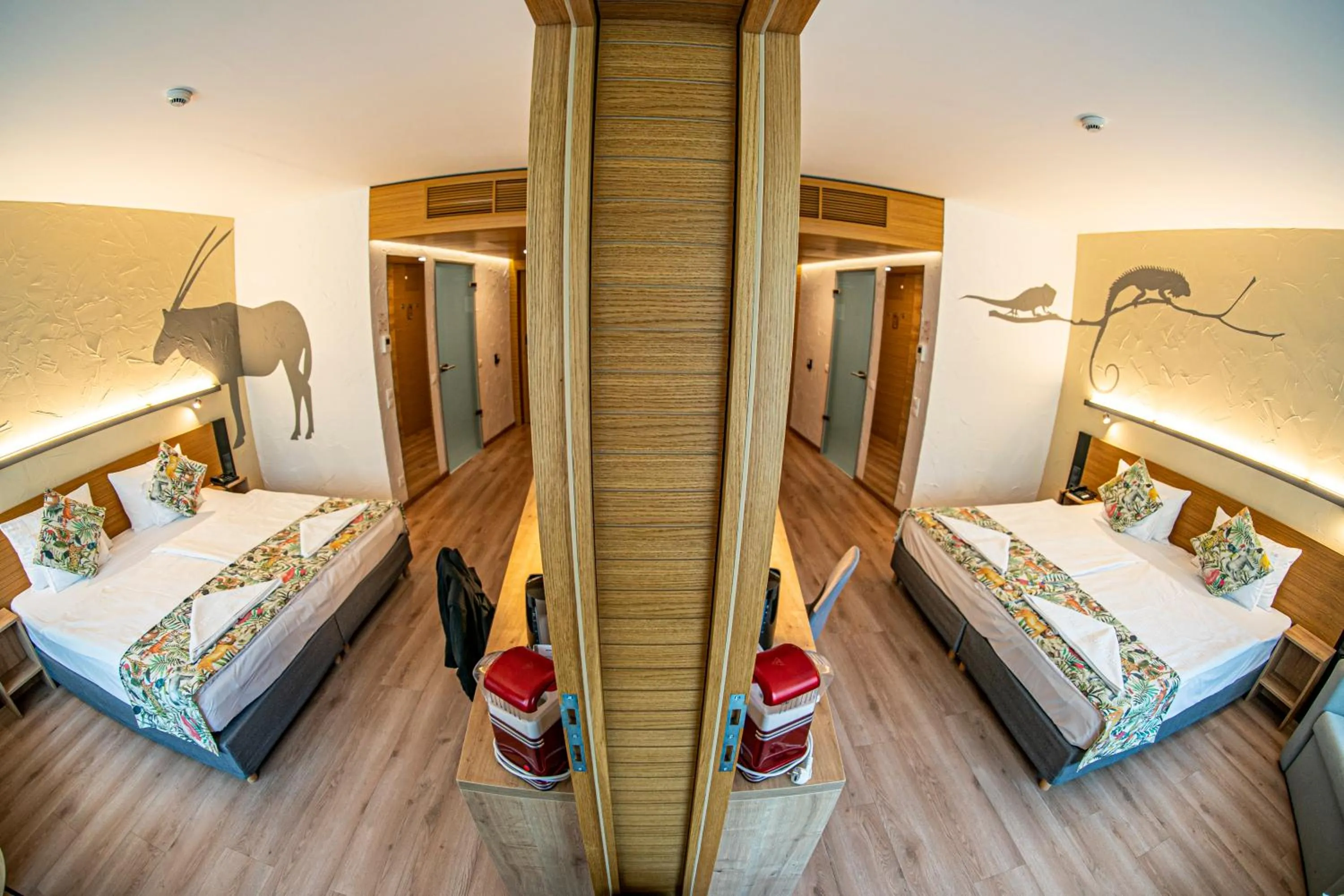 Photo of the whole room, Bed in Pangea Hotel