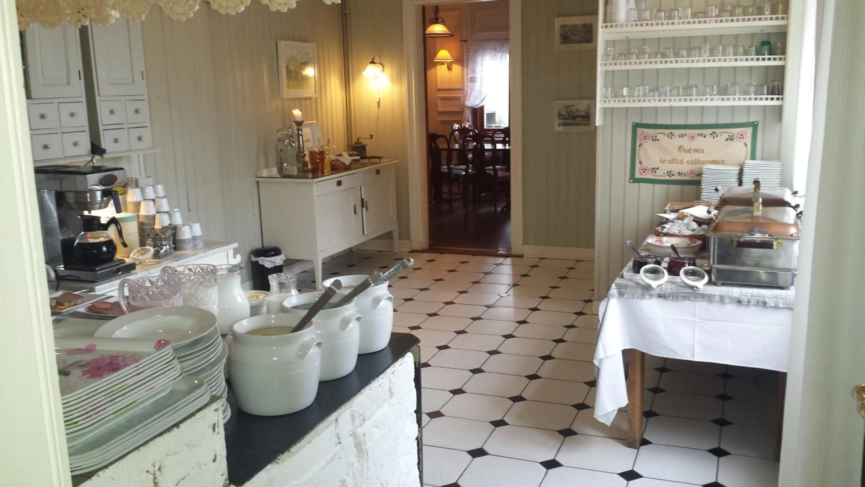 Restaurant/places to eat in Hotel Pensionat Granparken