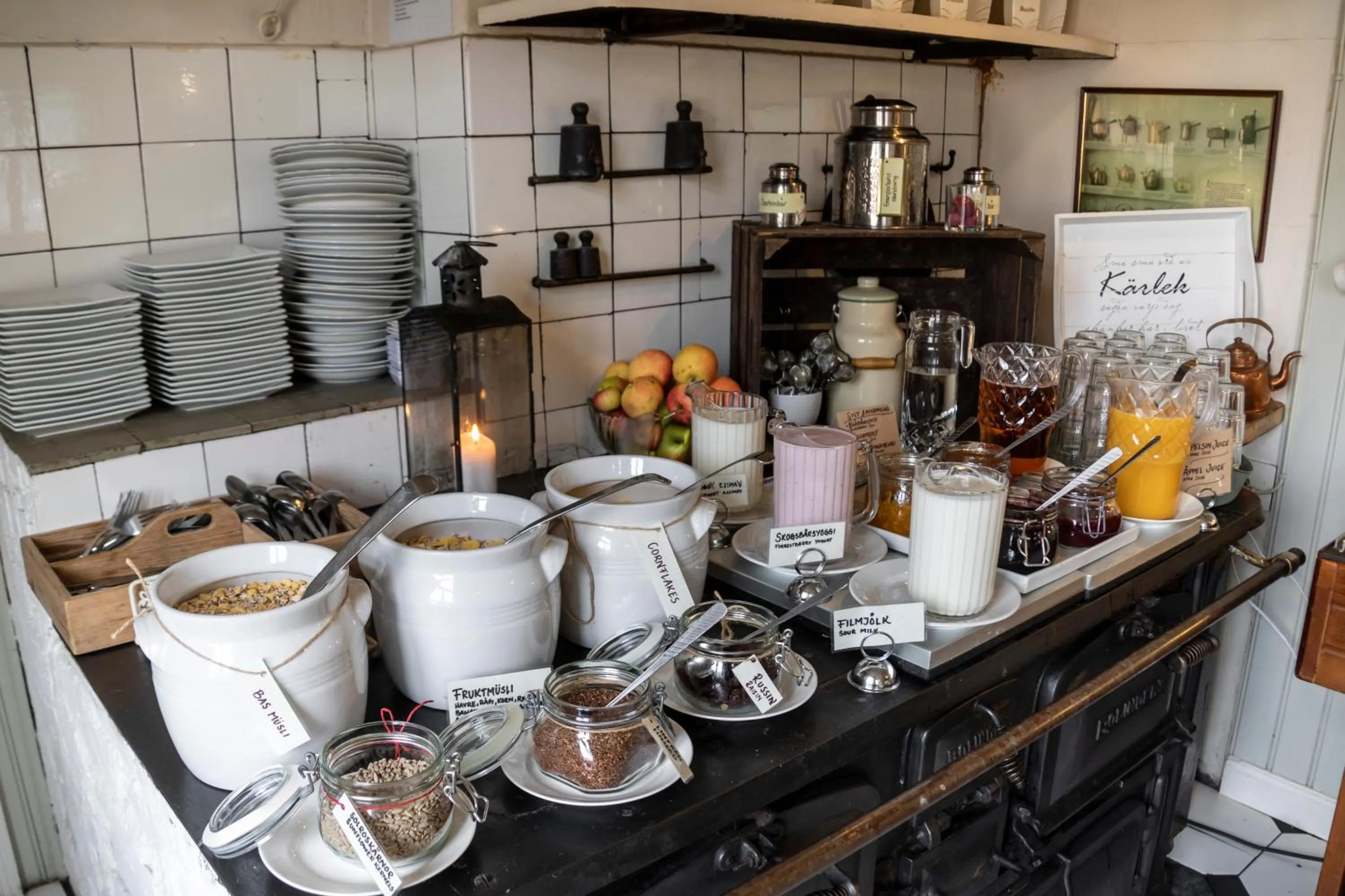 Buffet breakfast in Hotel Pensionat Granparken