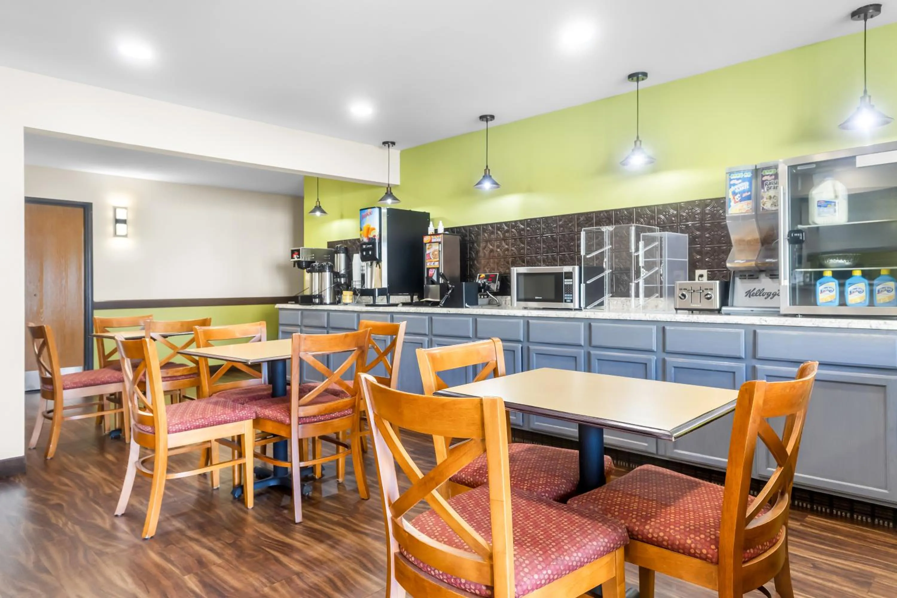 Travel Inn and Suites- Sikeston Miner I-55 exit-67