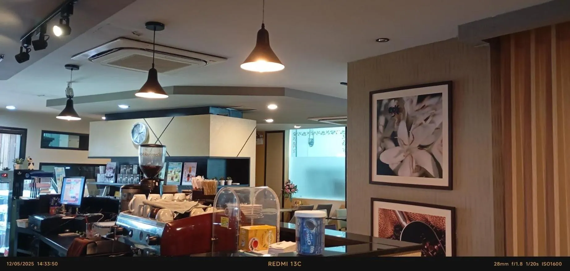 Restaurant/places to eat in Sea Star House