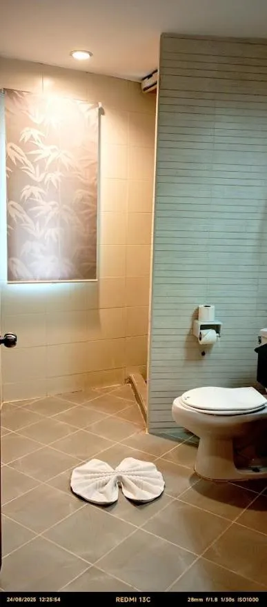 Bathroom in Sea Star House