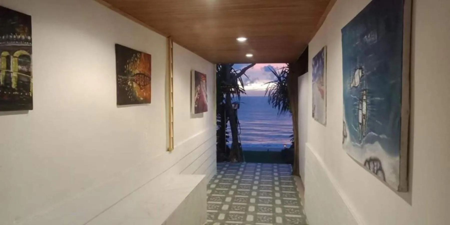 Inner courtyard view in Beach Home Lanta