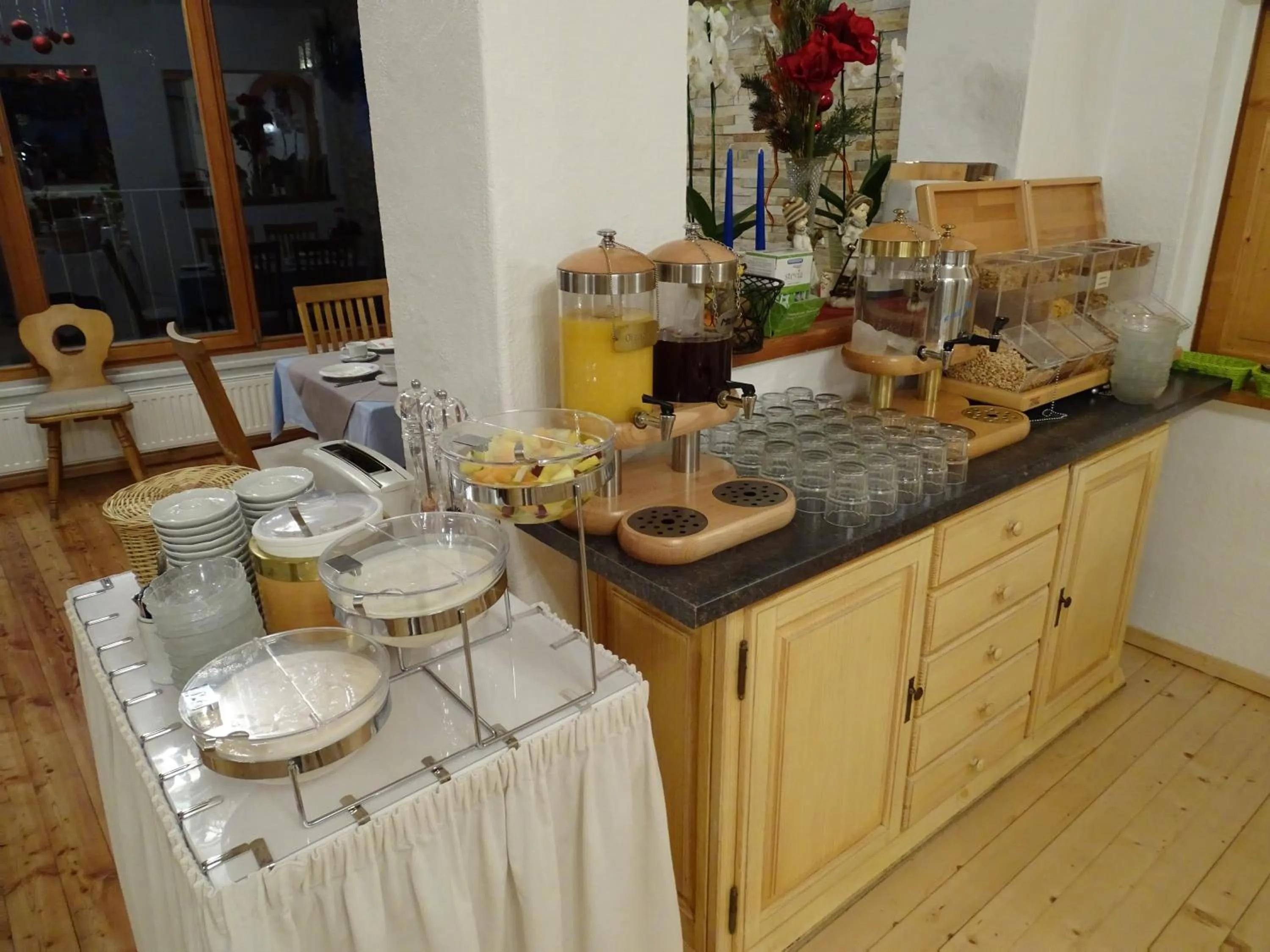 Buffet breakfast in Pension Noella