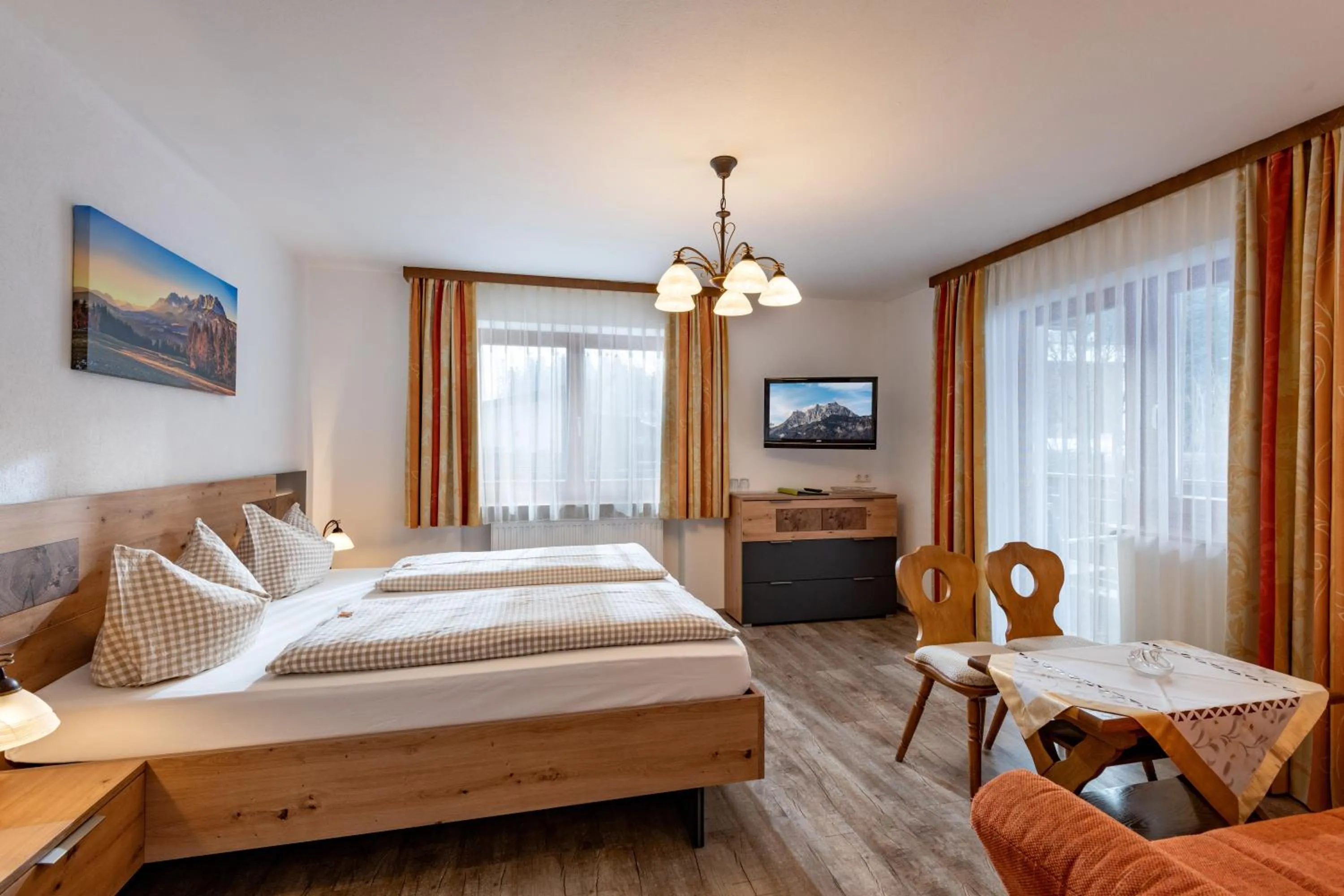 Photo of the whole room, Bed in Pension Noella