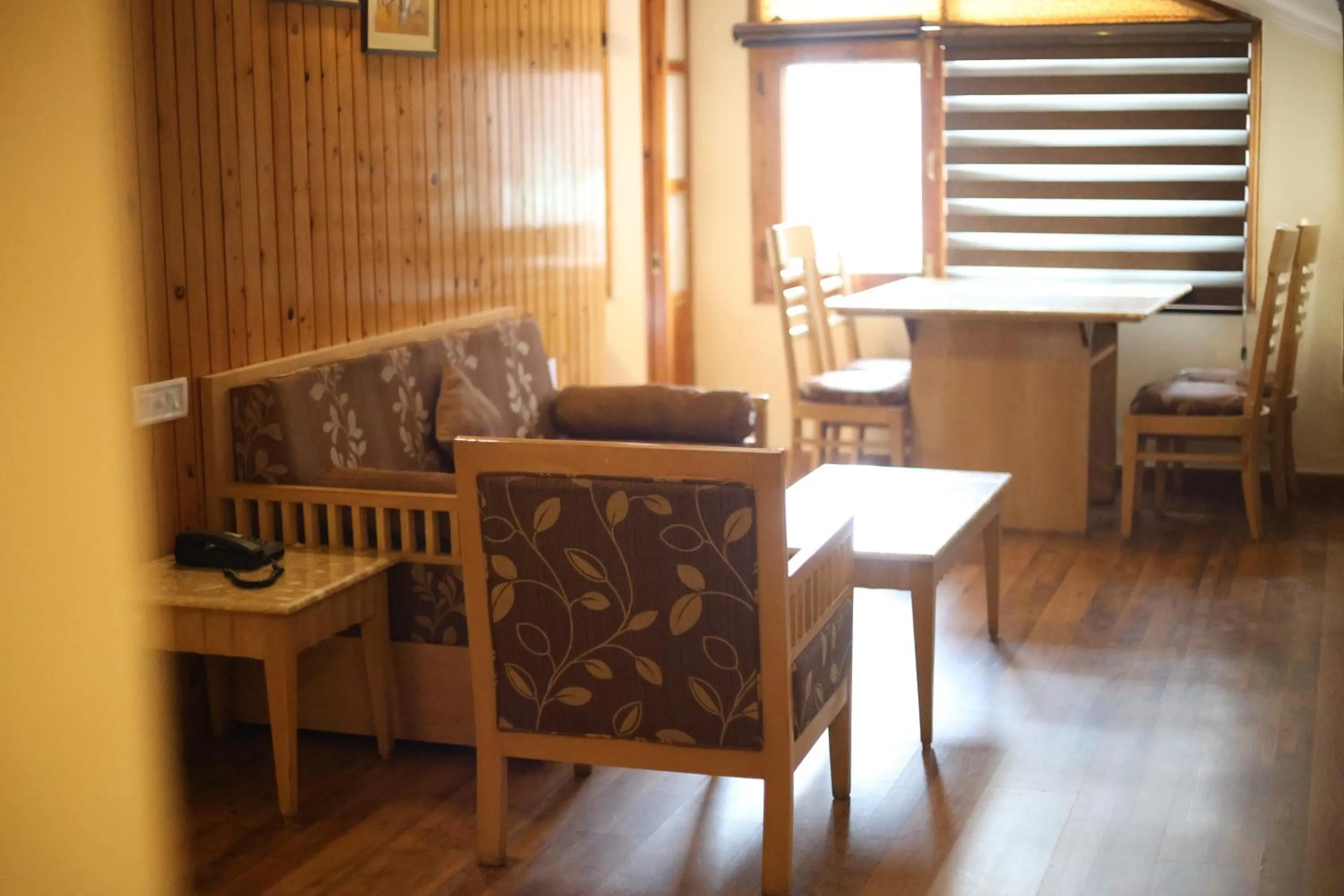 Seating area in Hotel Willow Banks Shimla