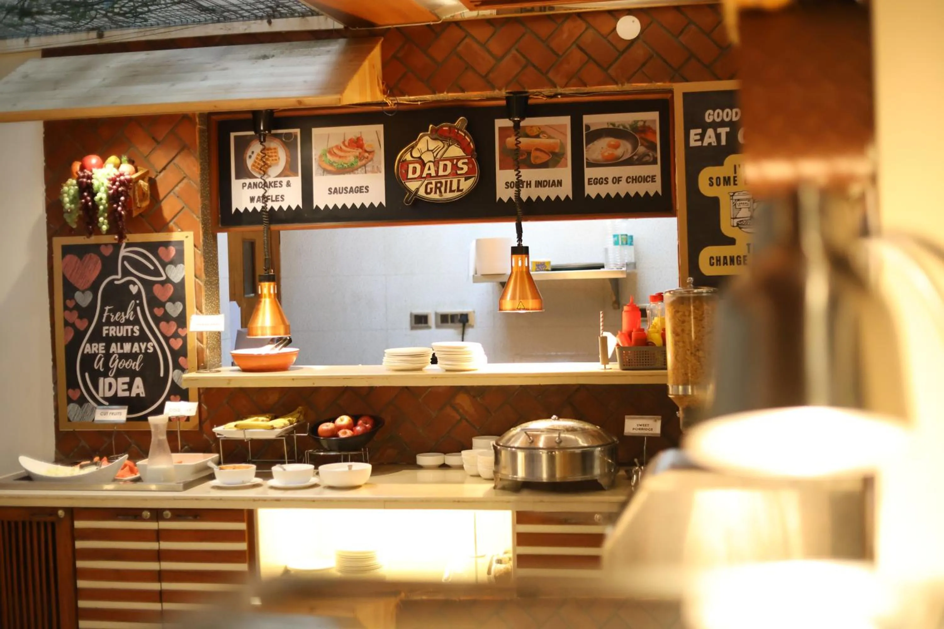 Restaurant/places to eat in Hotel Willow Banks Shimla