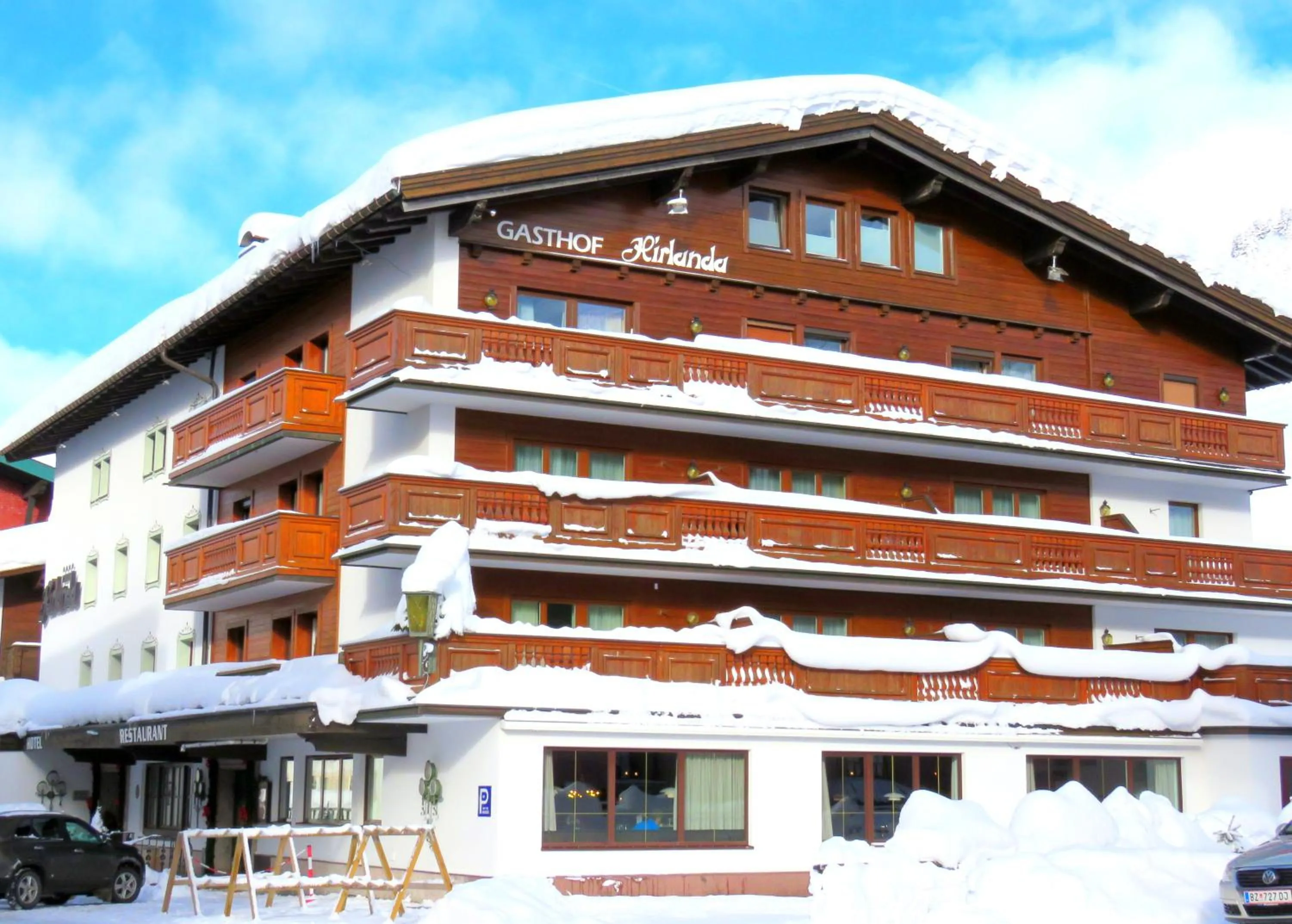 Facade/entrance in Hotel Hirlanda