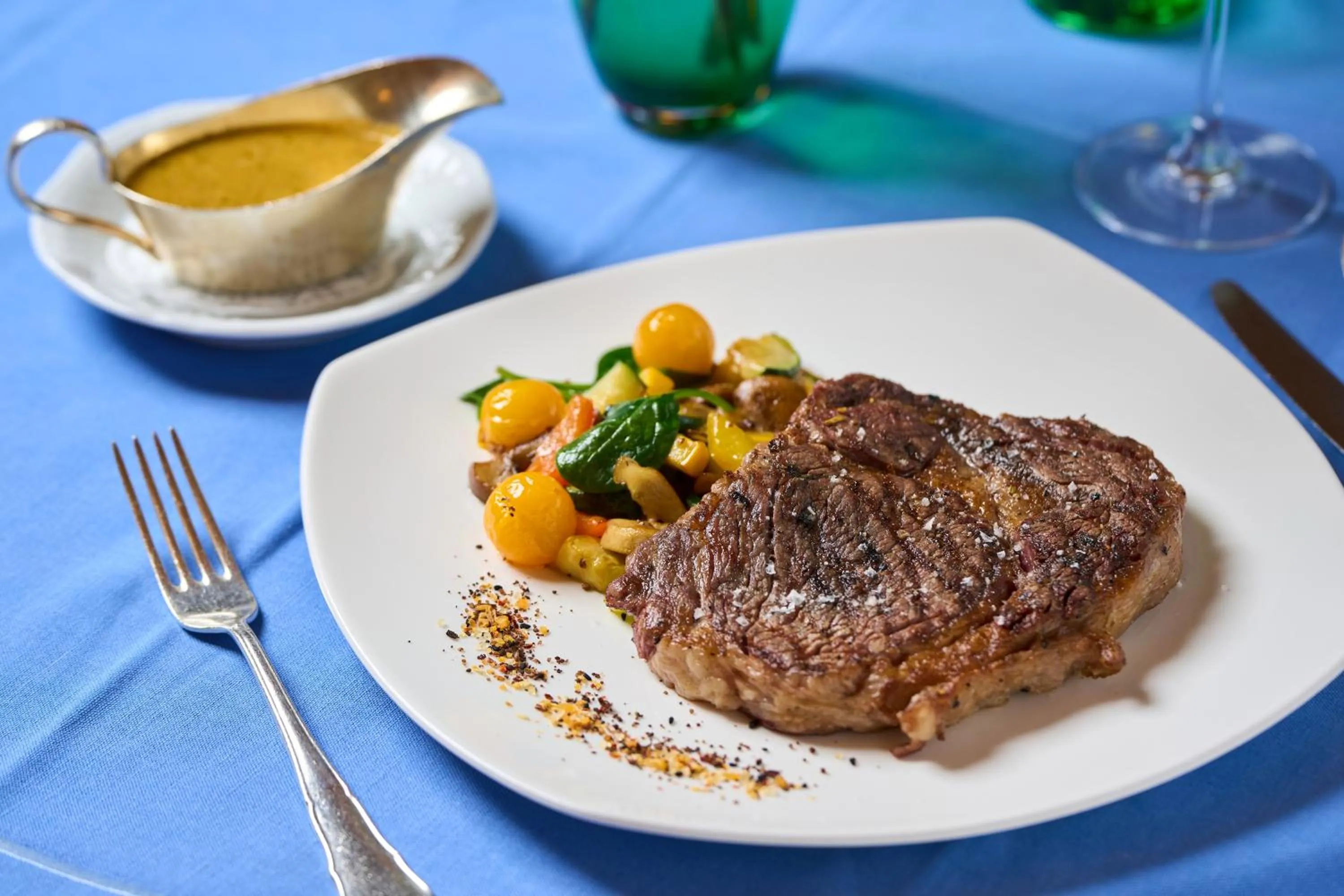 Restaurant/places to eat in Hotel Hirlanda