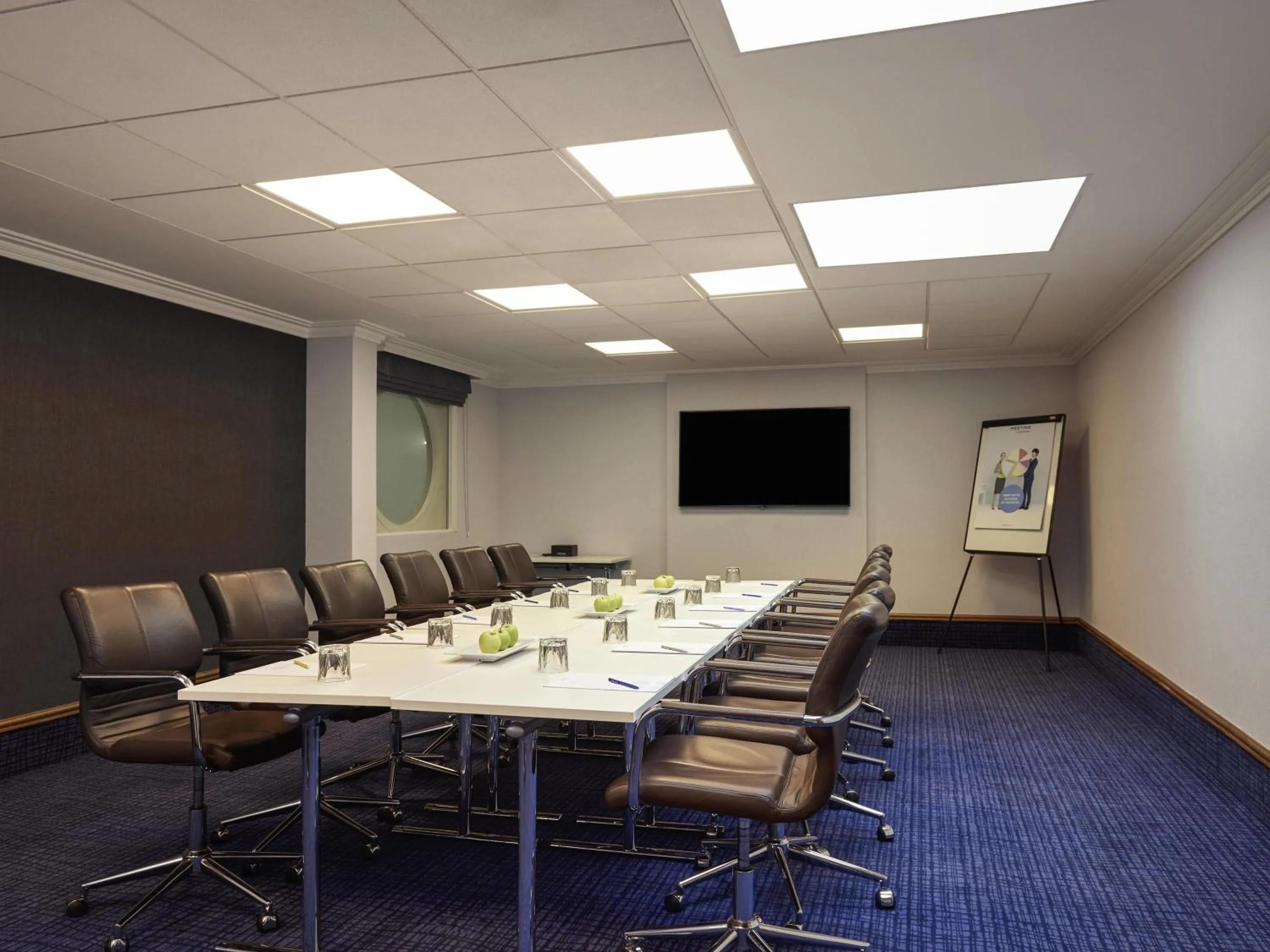 Meeting/conference room in Novotel London Stansted Airport