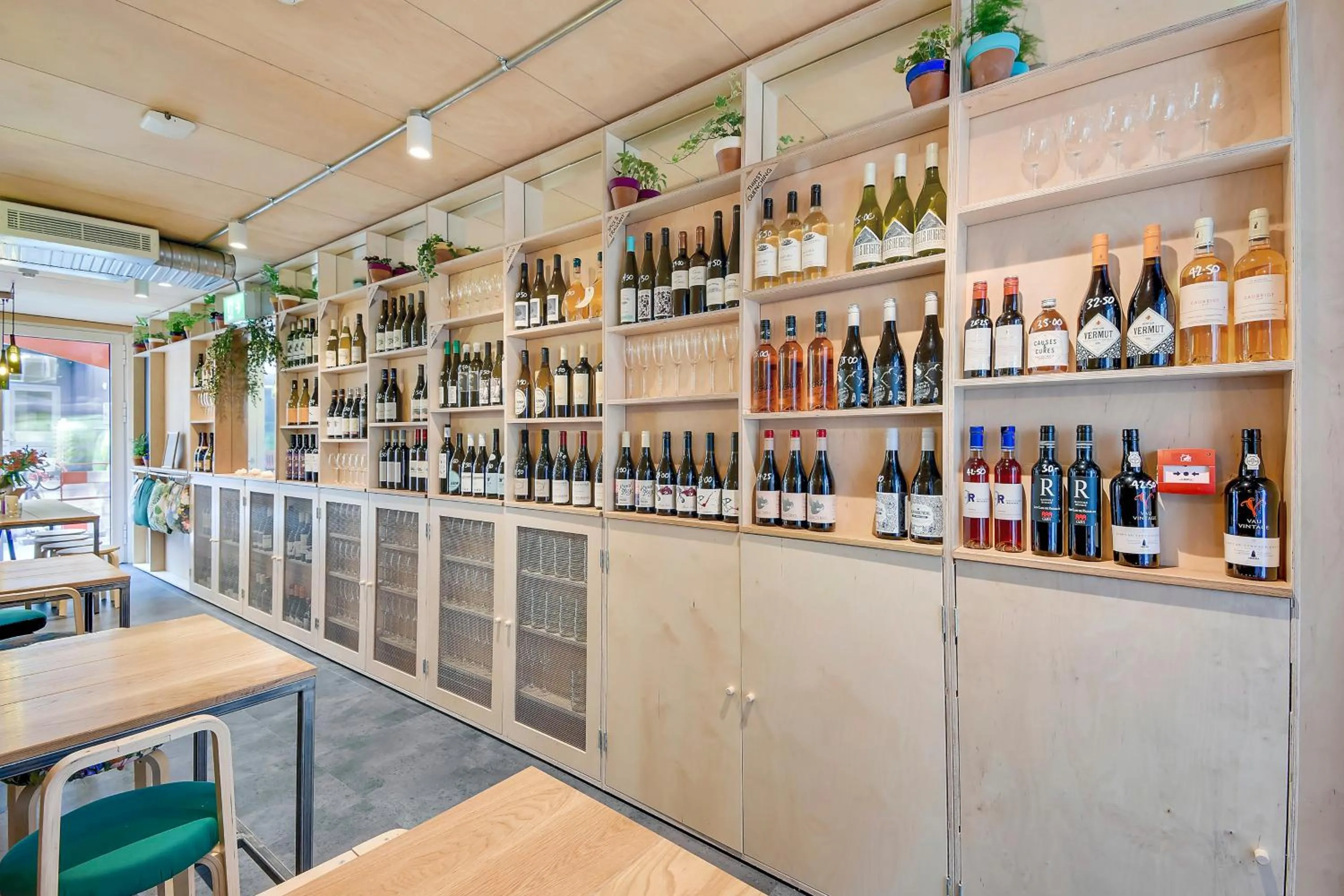 Lounge or bar in Stow Away Waterloo