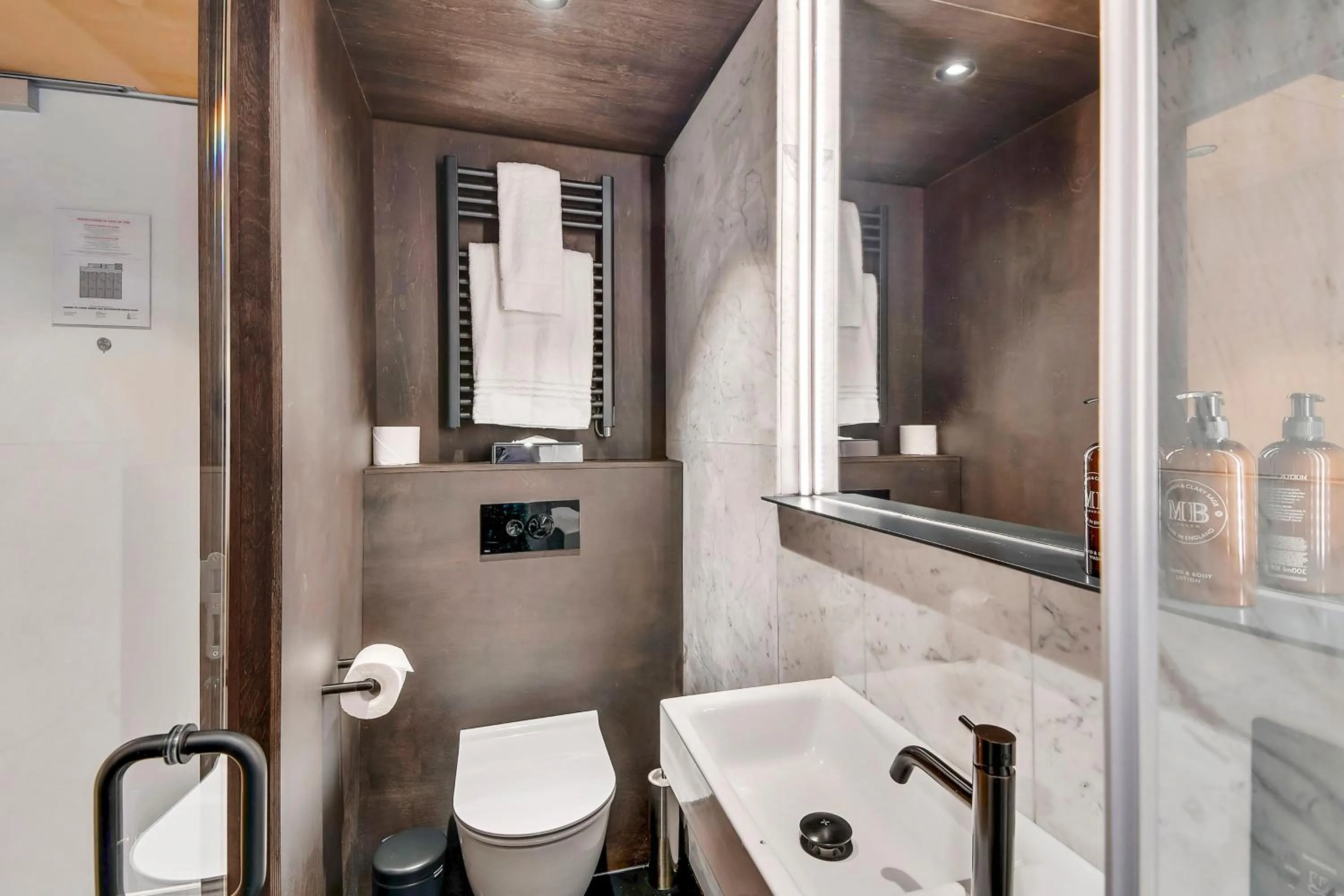 Shower in Stow Away Waterloo