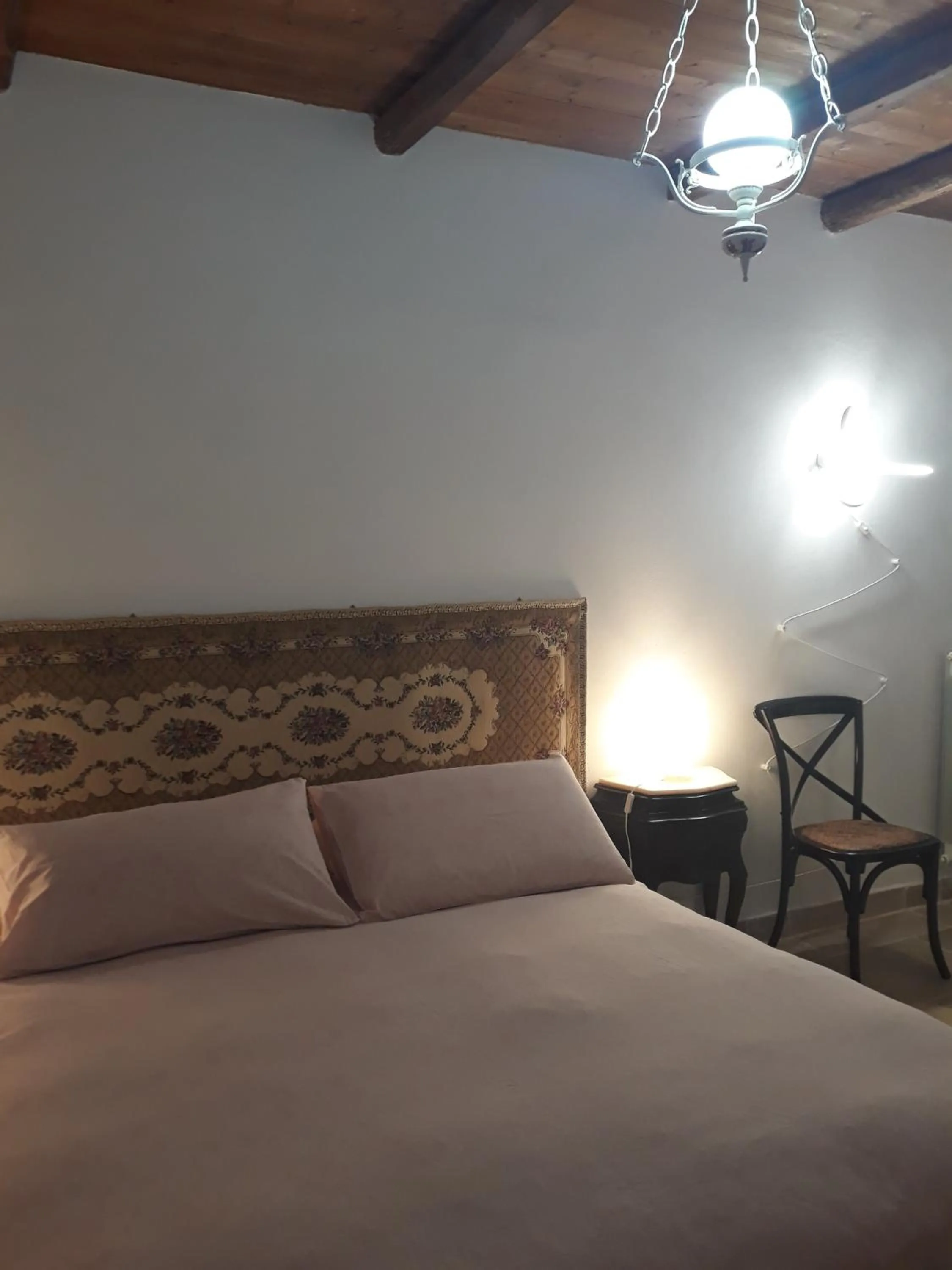 Photo of the whole room, Bed in Fontana Vecchia B&B