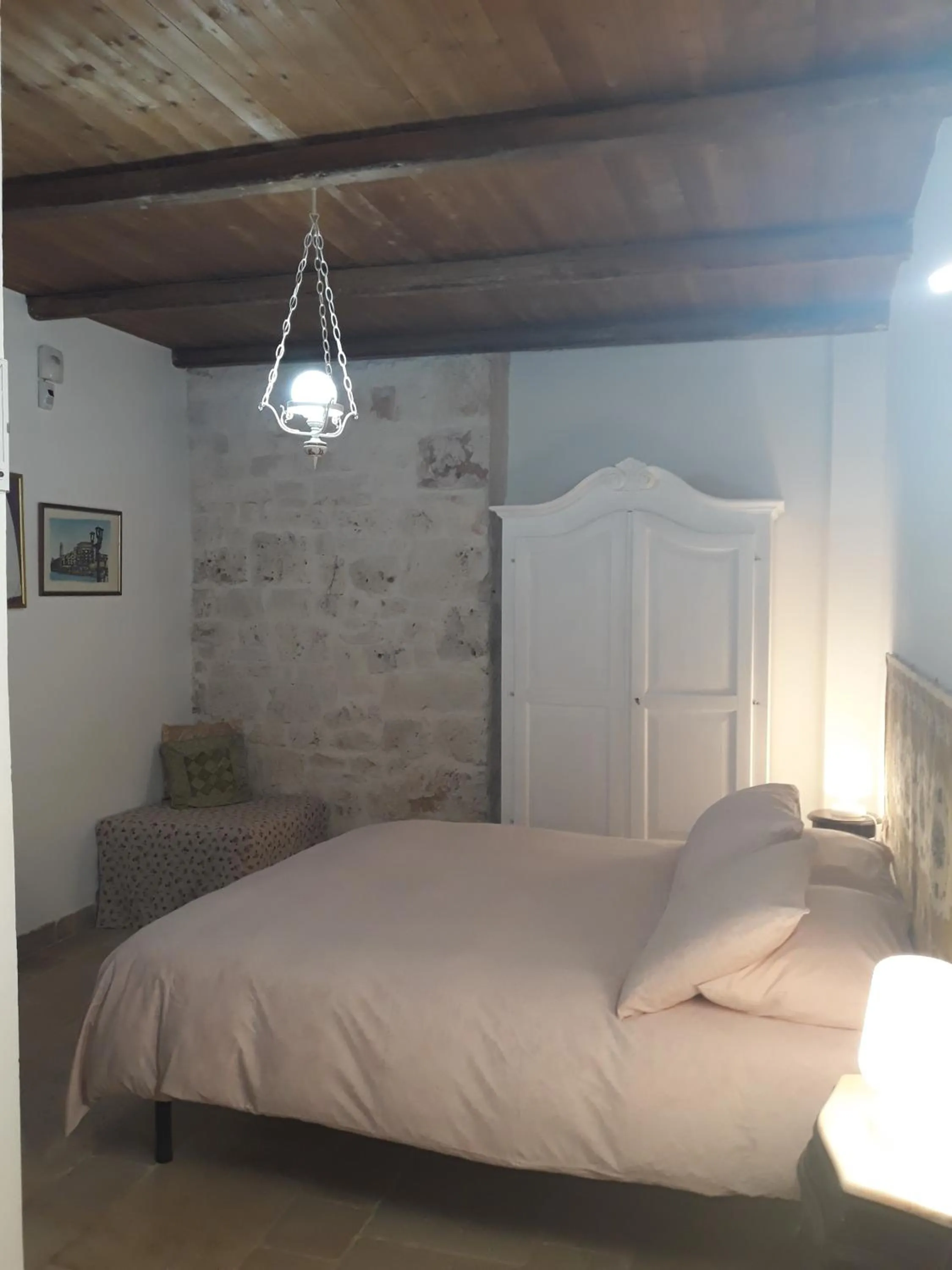 Photo of the whole room, Bed in Fontana Vecchia B&B