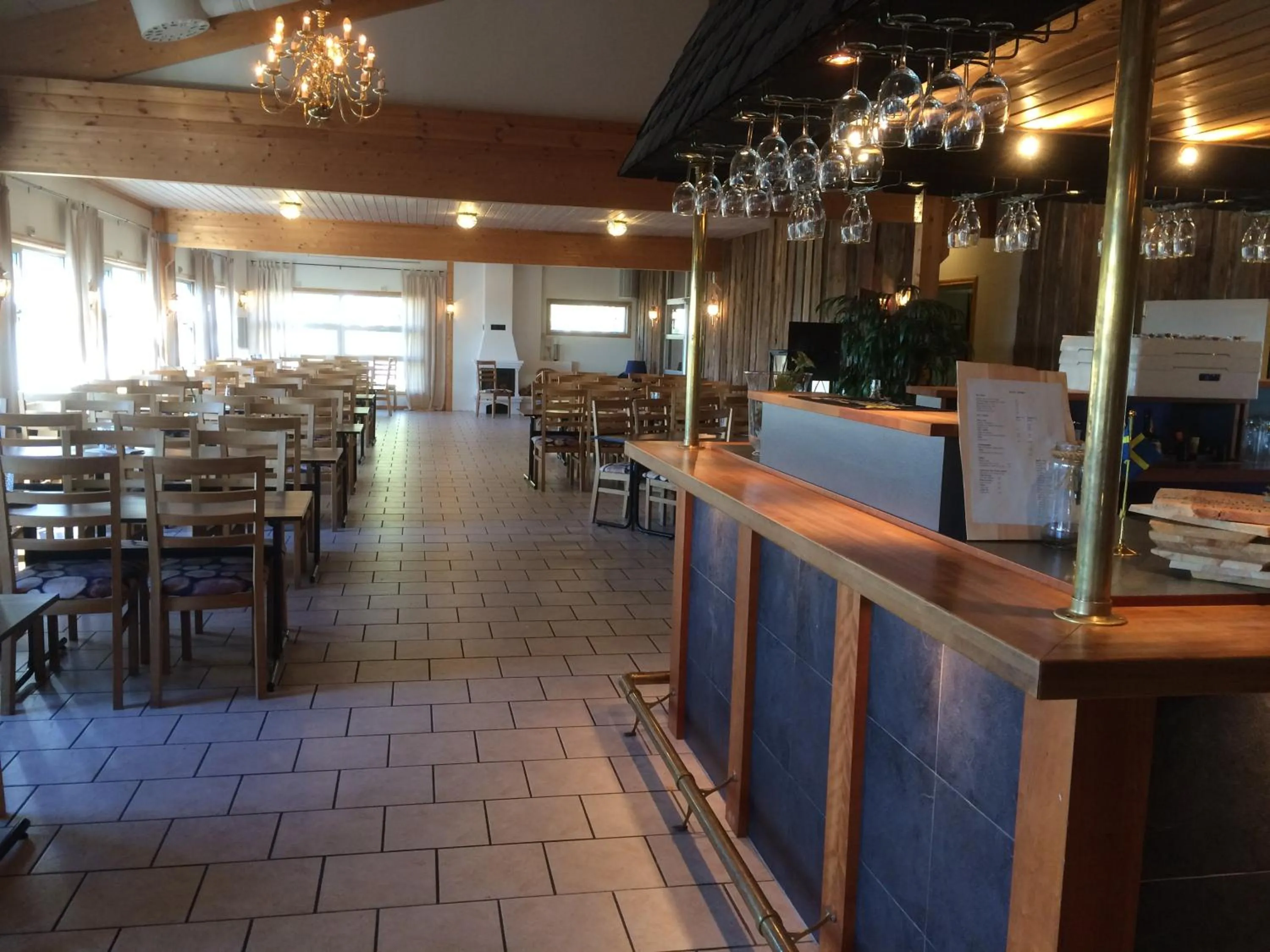 Restaurant/places to eat in Herrfallet