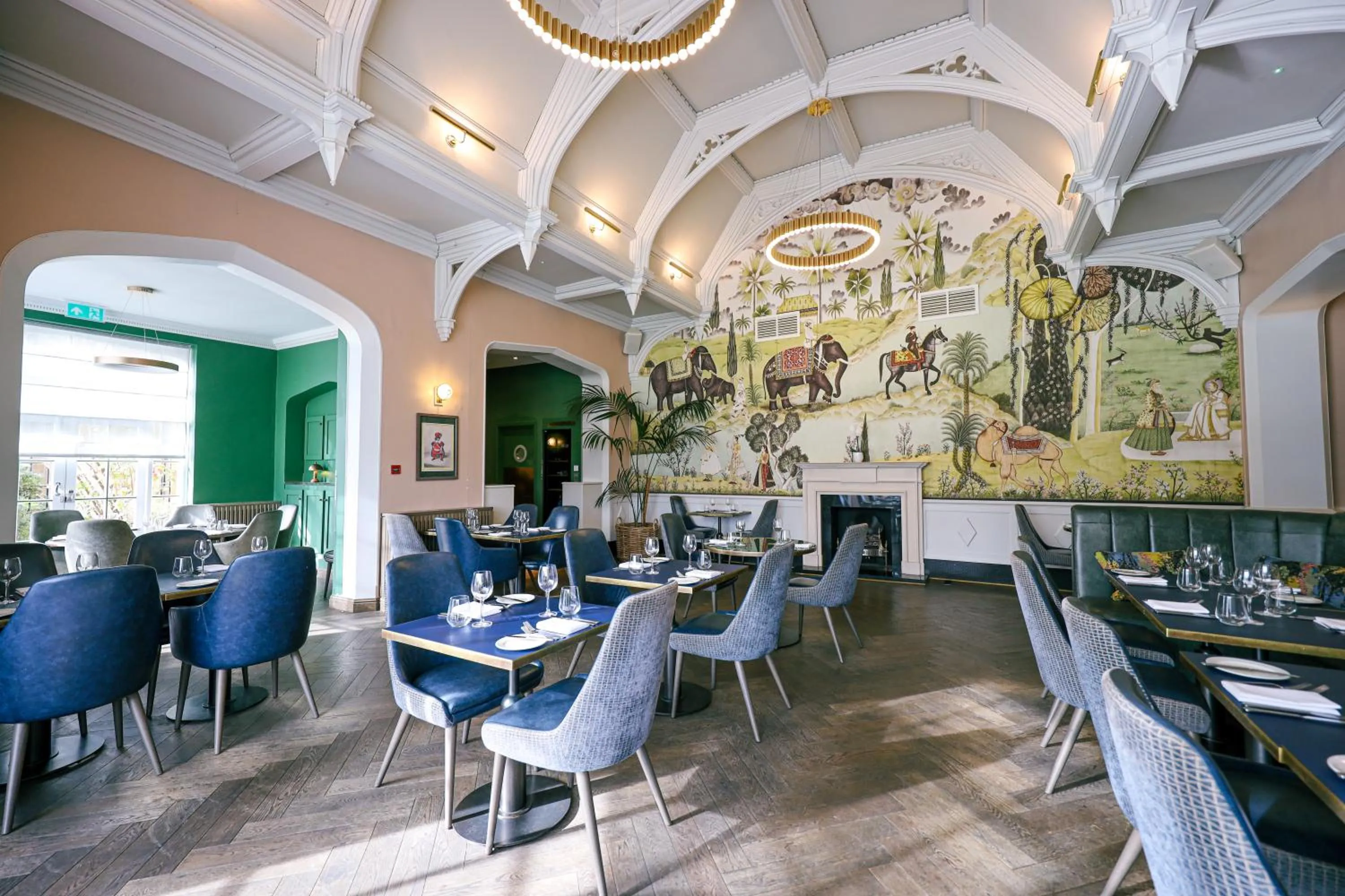 Restaurant/places to eat in Foxhills Club & Resort