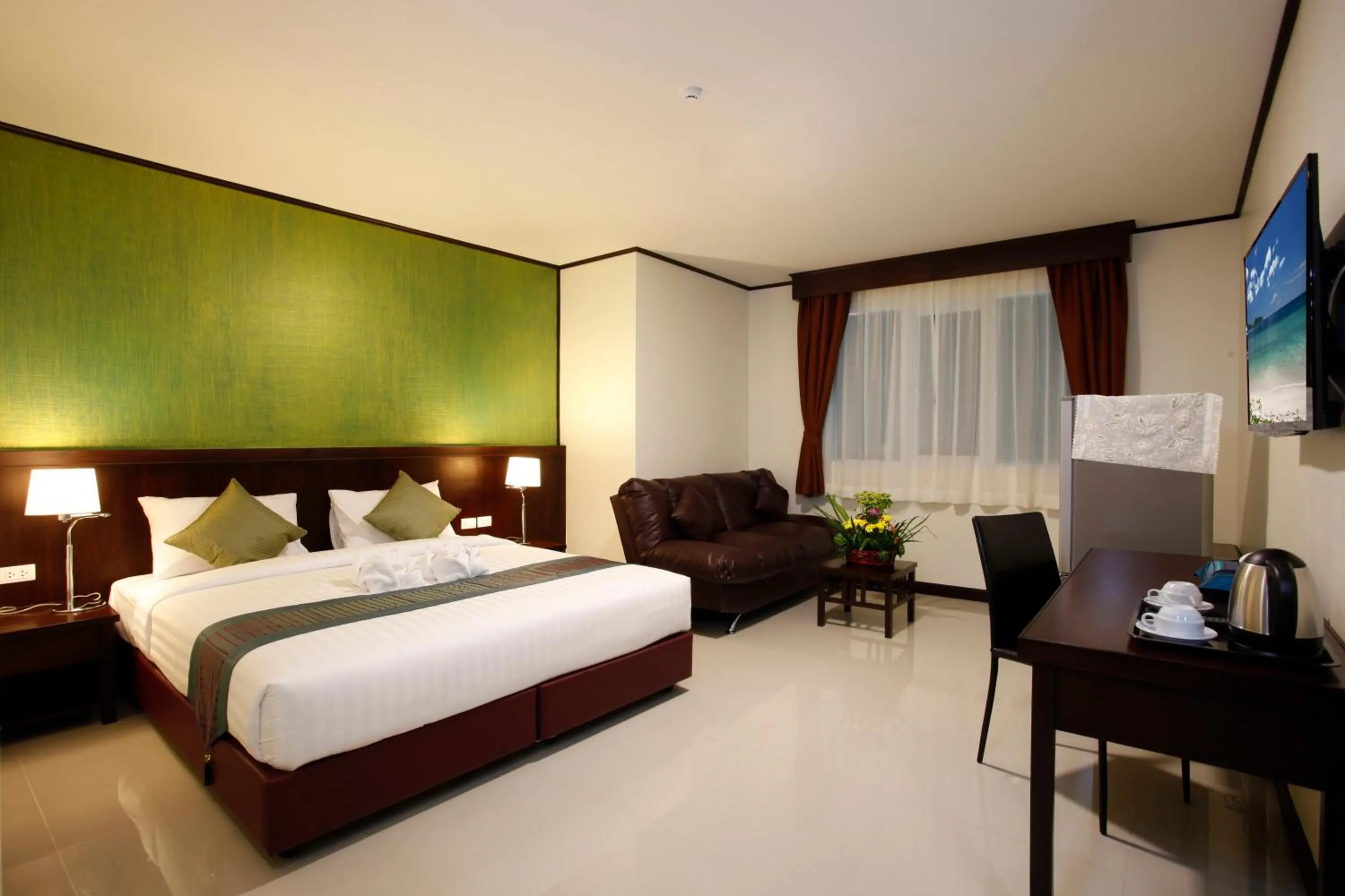 Bedroom, Bed in Orchid Resortel