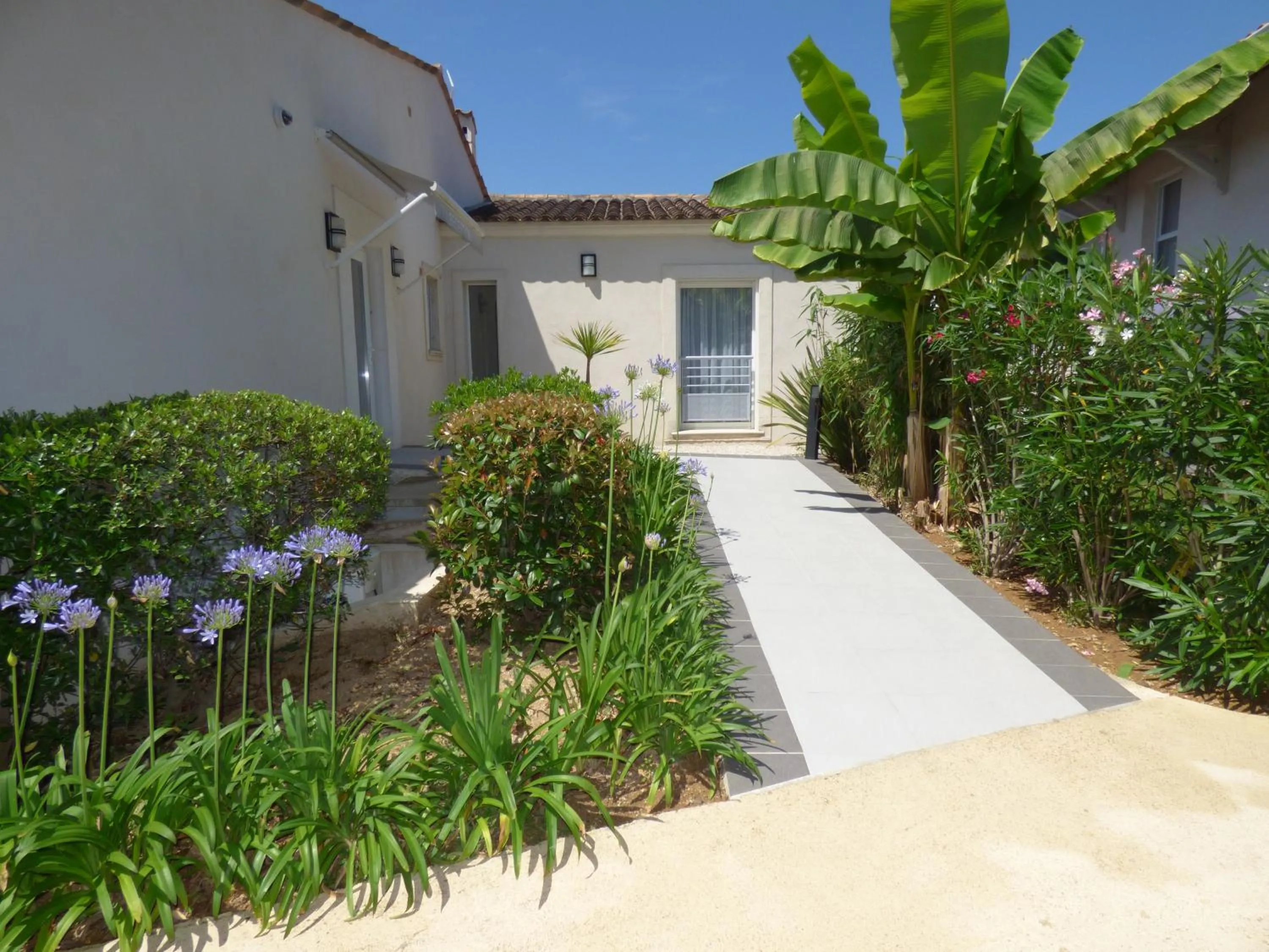 Property building in Hôtel Villa Sophia - ADULTS ONLY JULY AND AUGUST